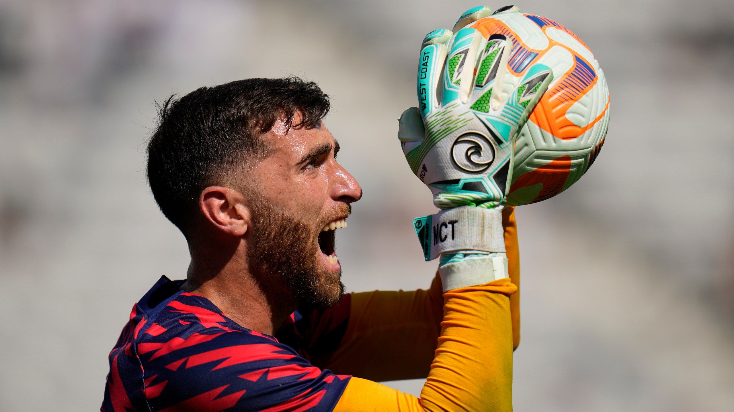 2560x1440 US goalkeeper Matt Turner joins Nottingham Forest from Arsenal