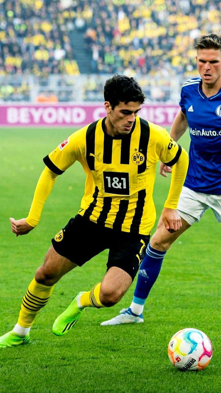 720x1280 Gio Reyna
