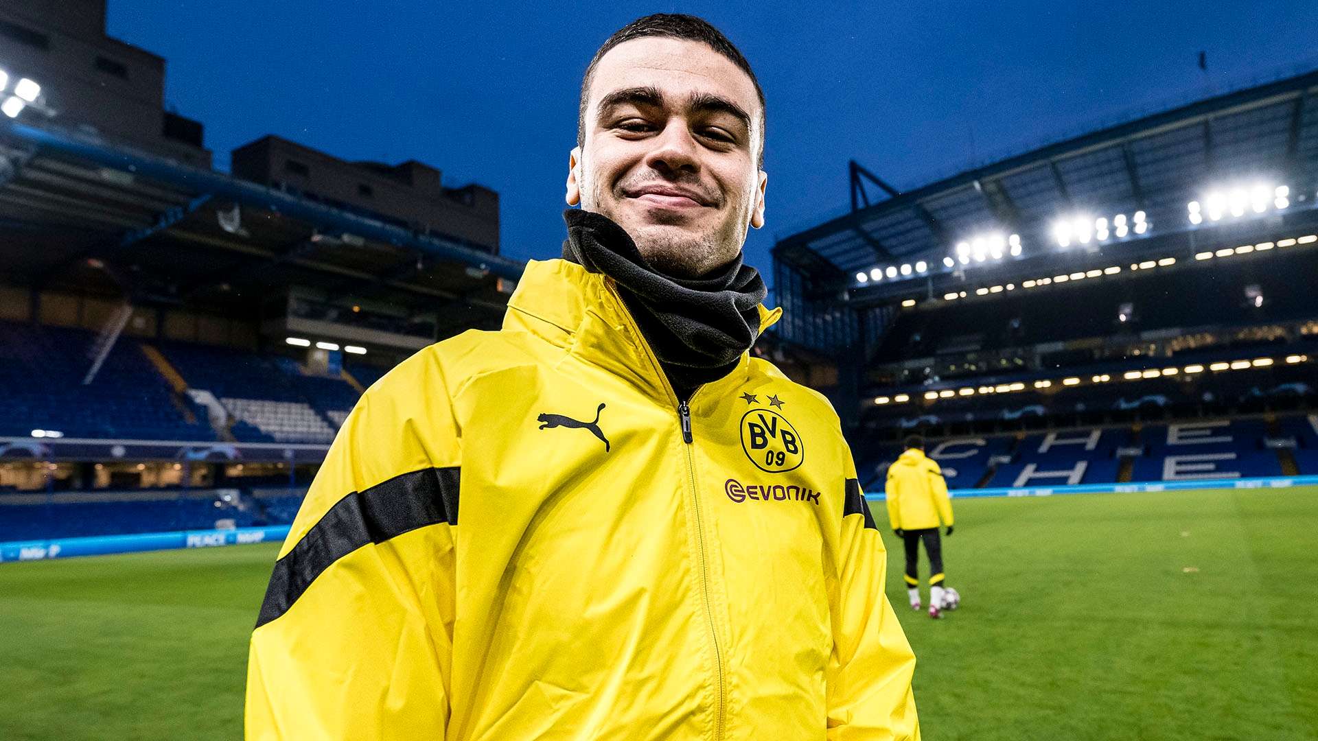 1920x1080 No USMNT punishment for Gio Reyna as Dortmund star expected to be named in squad. Goal.com English Qatar