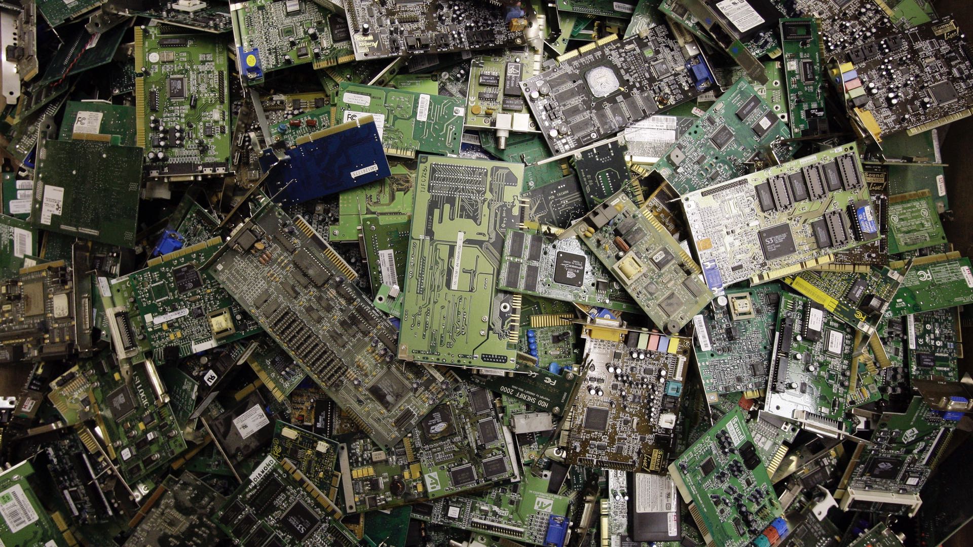 1920x1080 Global E Waste Surges To Record High, Recycling Rate Remains Low