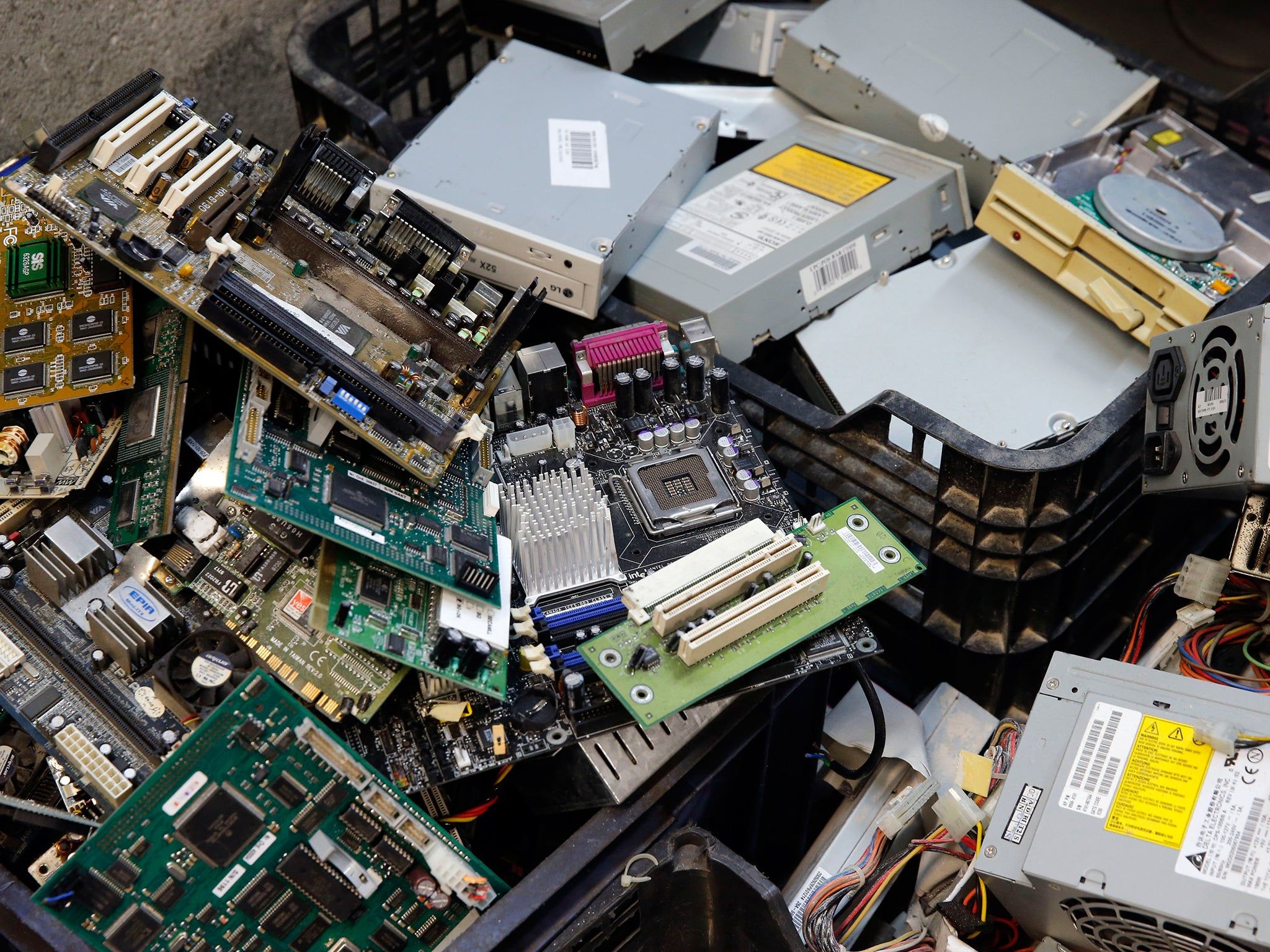 2048x1536 Electronic waste worth £34bn piling up in 'toxic mine', warns UN report