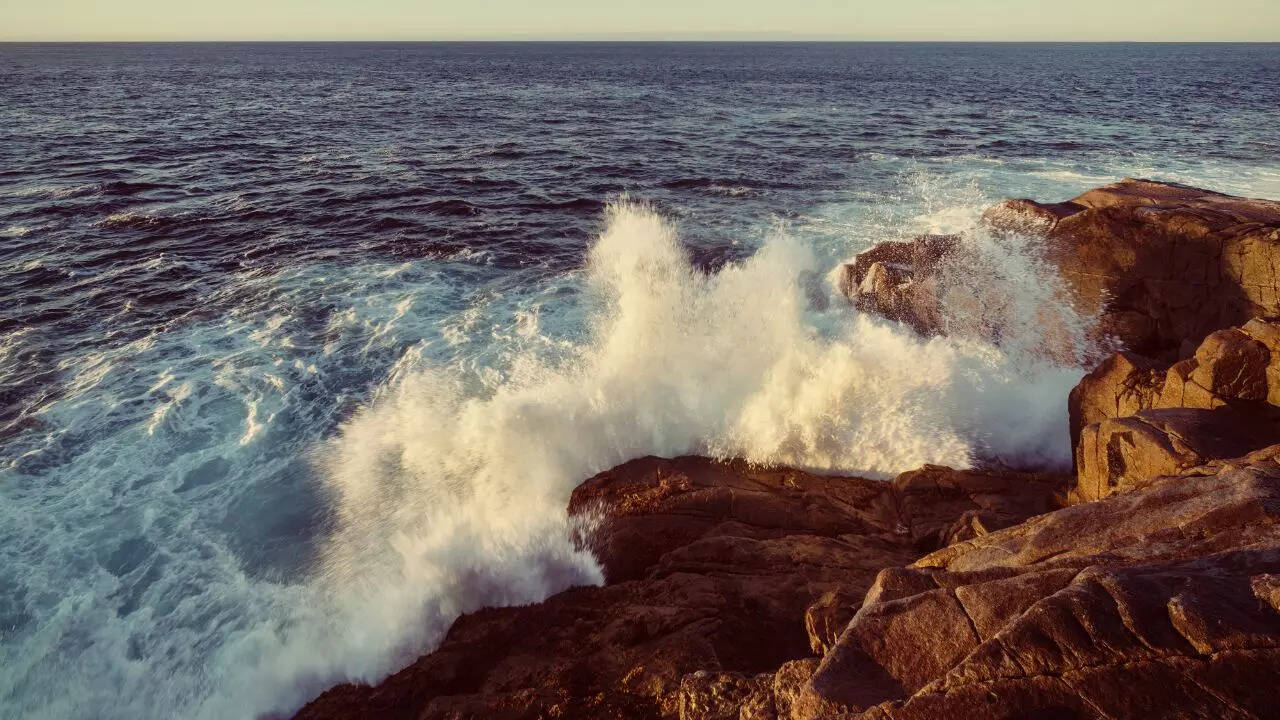 1280x720 Dangerous Beaches In The World To Avoid In 2025: The Most Dangerous Waves You Should Know Before Hitting The Beach