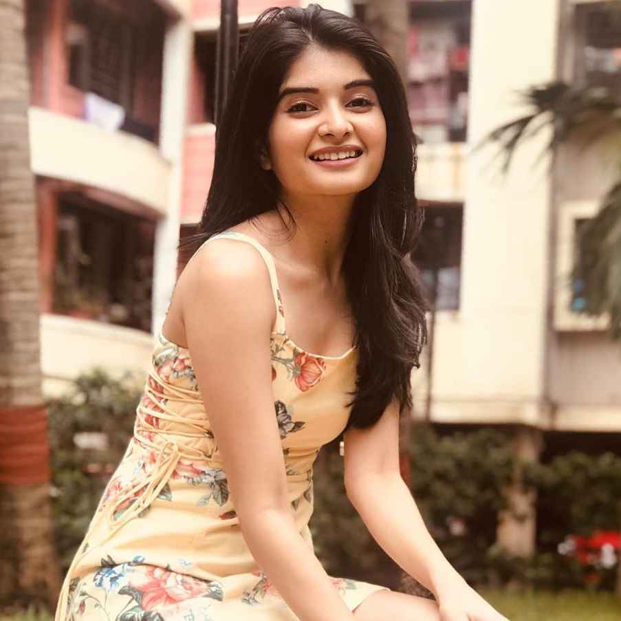 903x903 Bhavika Sharma Wallpaper