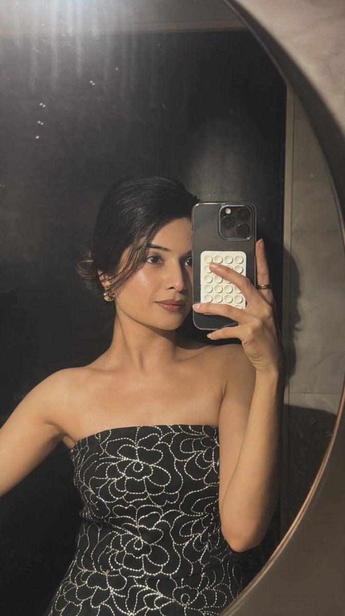 672x1200 Bhavika Sharma on X