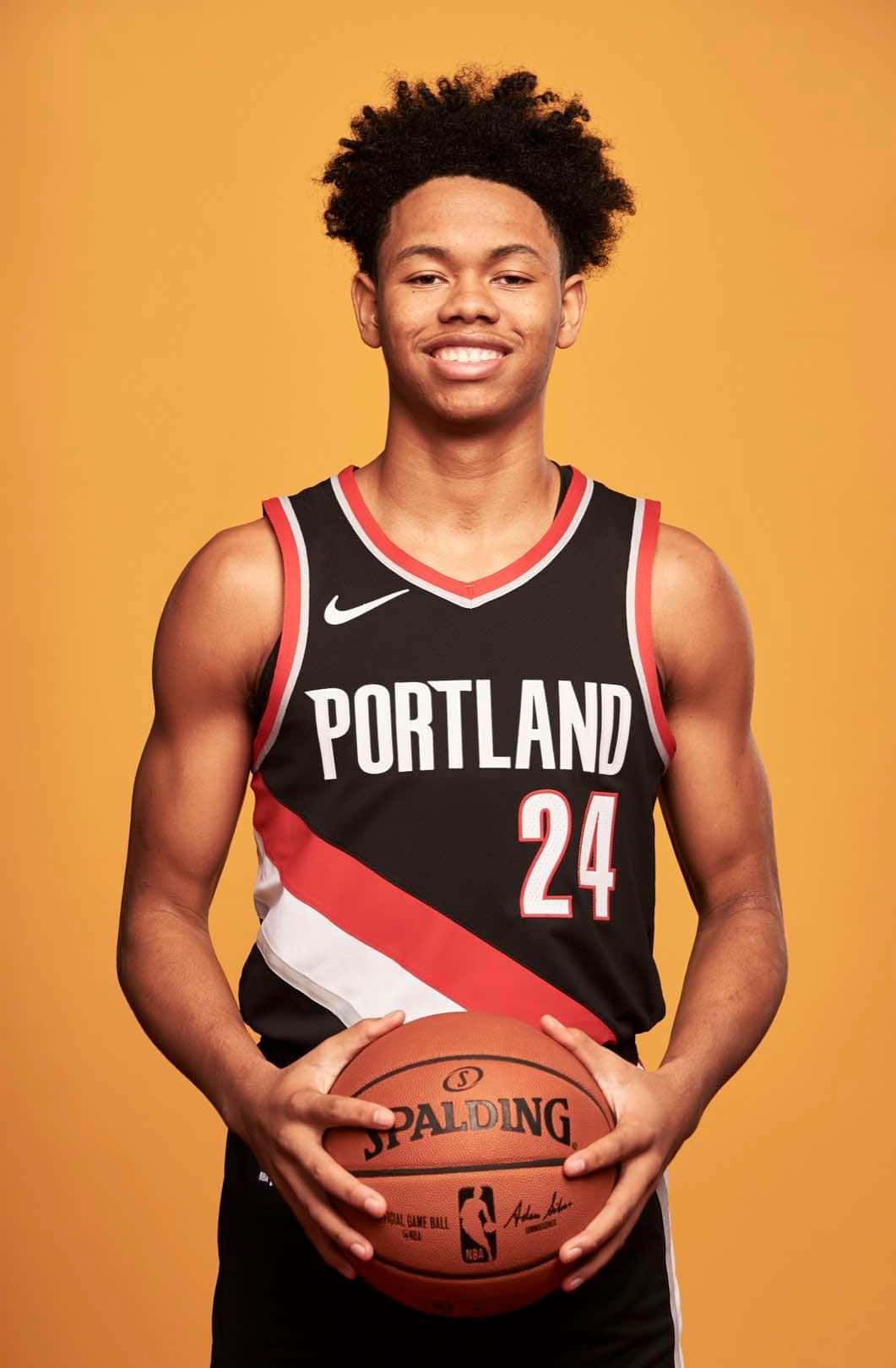 1061x1620 Download Anfernee Simons Portland Jersey Number 24 Wallpaper