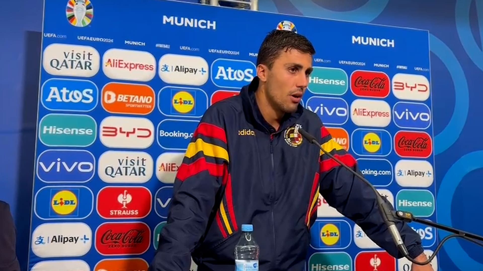 1920x1080 Spain and Manchester City star Rodri Hernandez likely injured for remainder of the season España