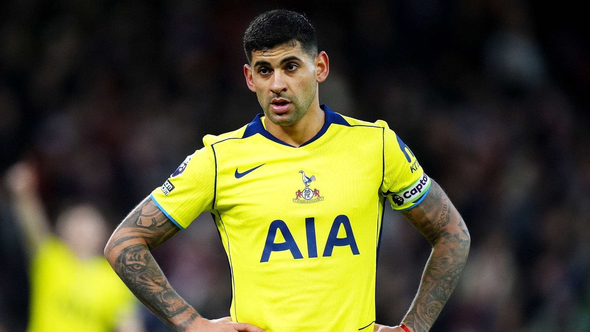 2048x1152 Cristian Romero: Tottenham's captain criticised over Argentina trip