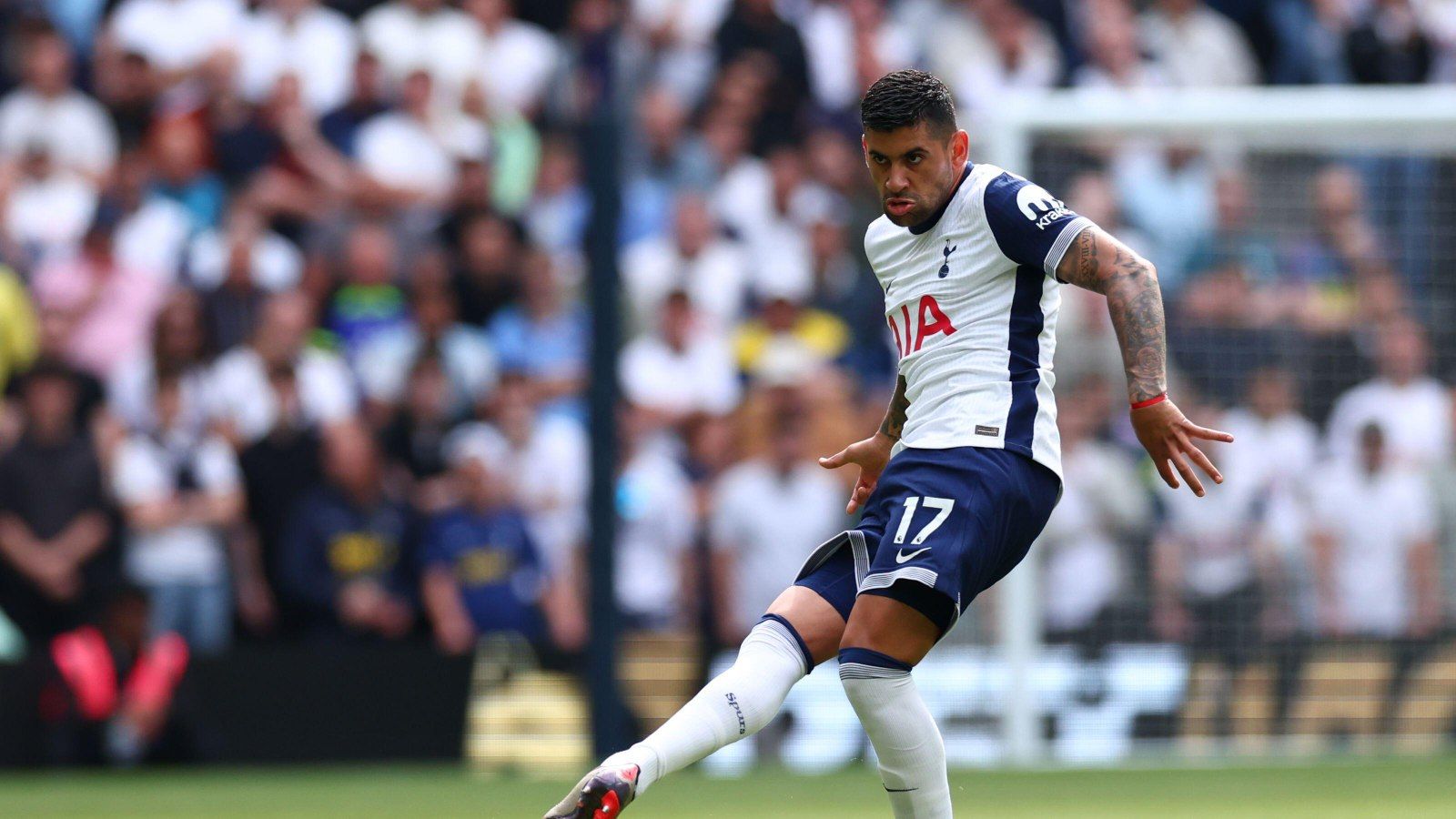 1600x900 Cristian Romero slams Tottenham in deleted post after losing NLD derby to Arsenal