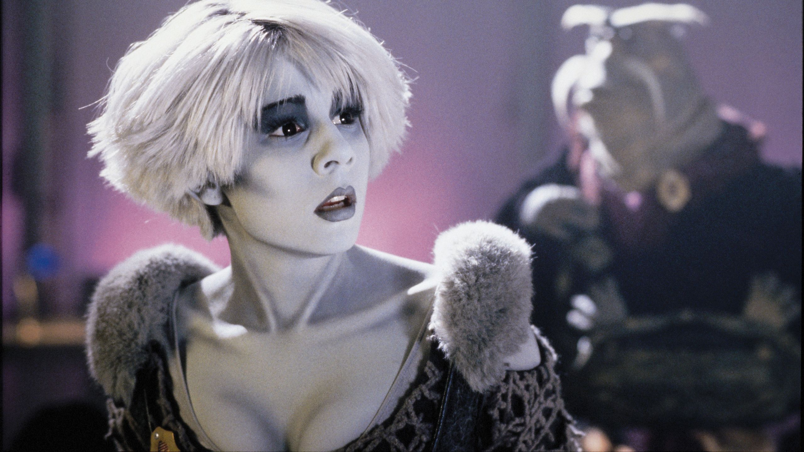 2560x1440 Phone wallpaper: Tv Show, Farscape, Chiana (Farscape), Gigi Edgley 688517