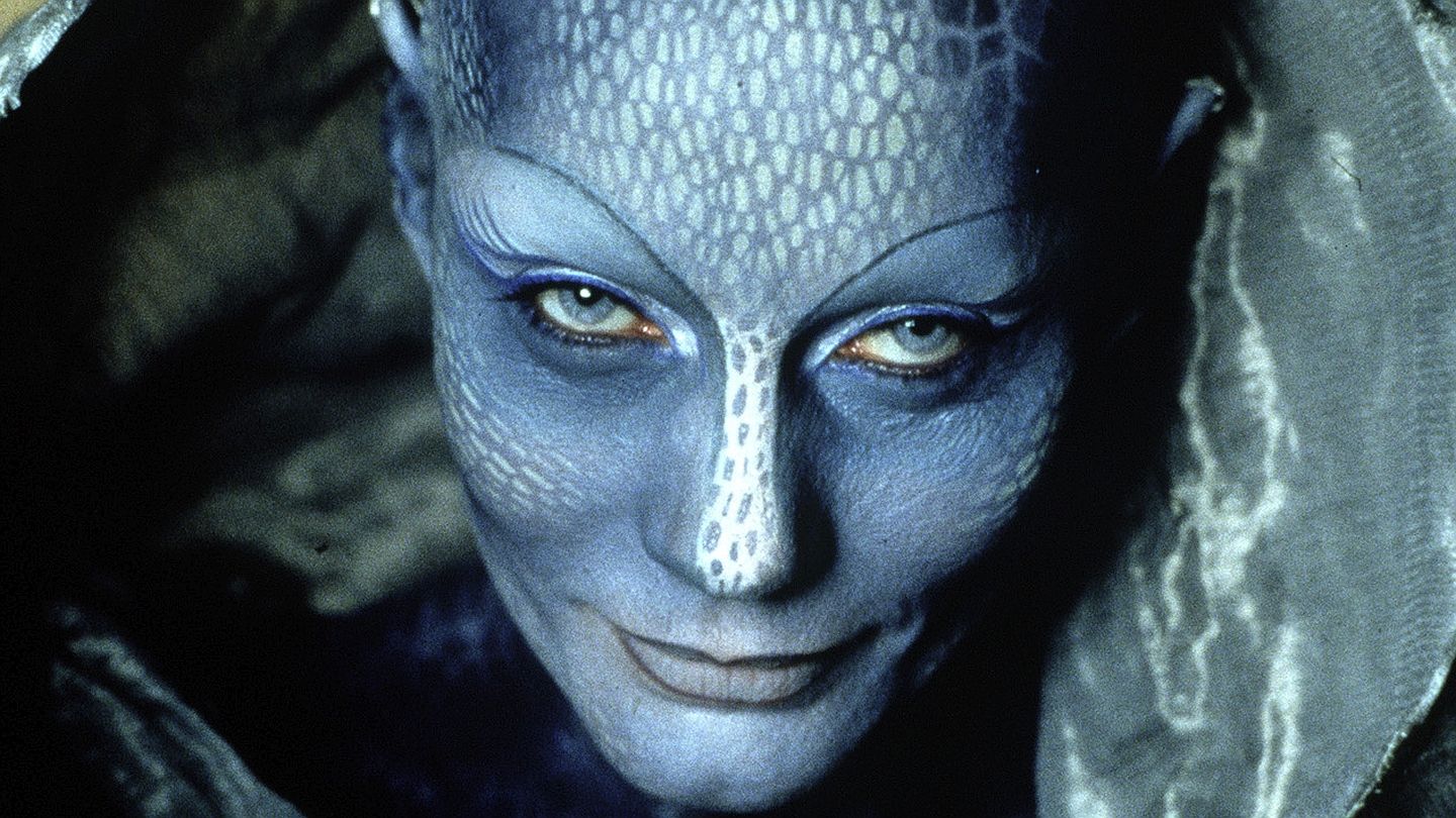 1440x810 Desktop wallpaper: Tv Show, Farscape, Pa'u Zotoh Zhaan, Virginia Hey 4K free download for PC. 719490