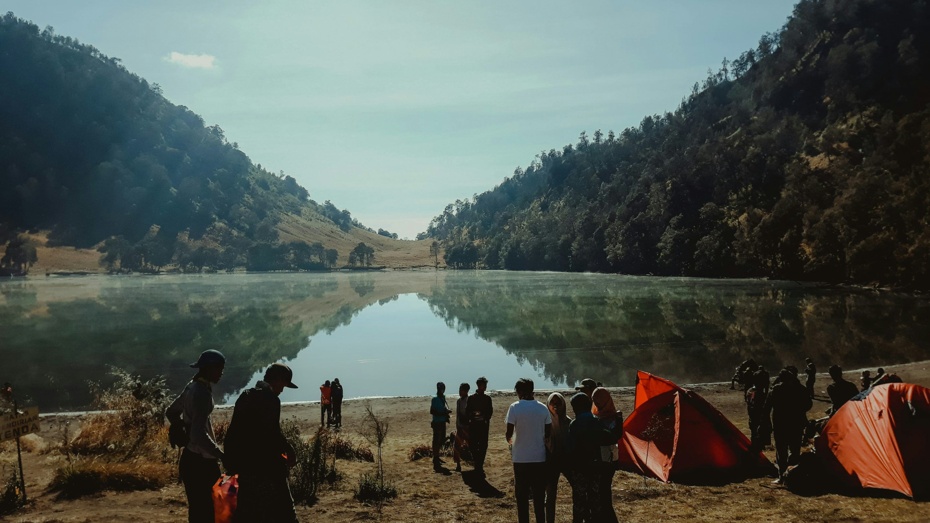 3000x1688 Ranu Kumbolo Picture. Download Free Image