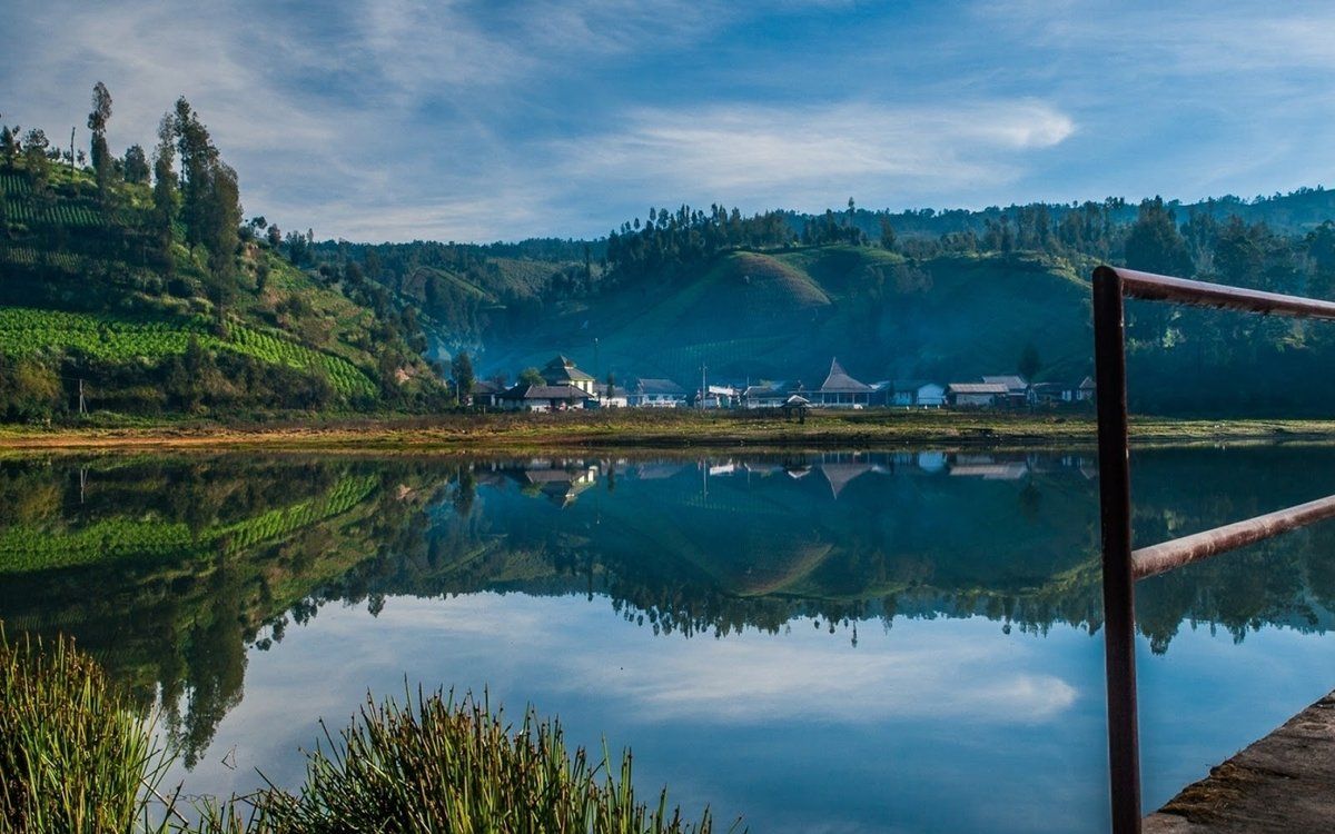 1200x750 Ranu Kumbolo Lake of Mount Semeru. Authentic Indonesia Blog