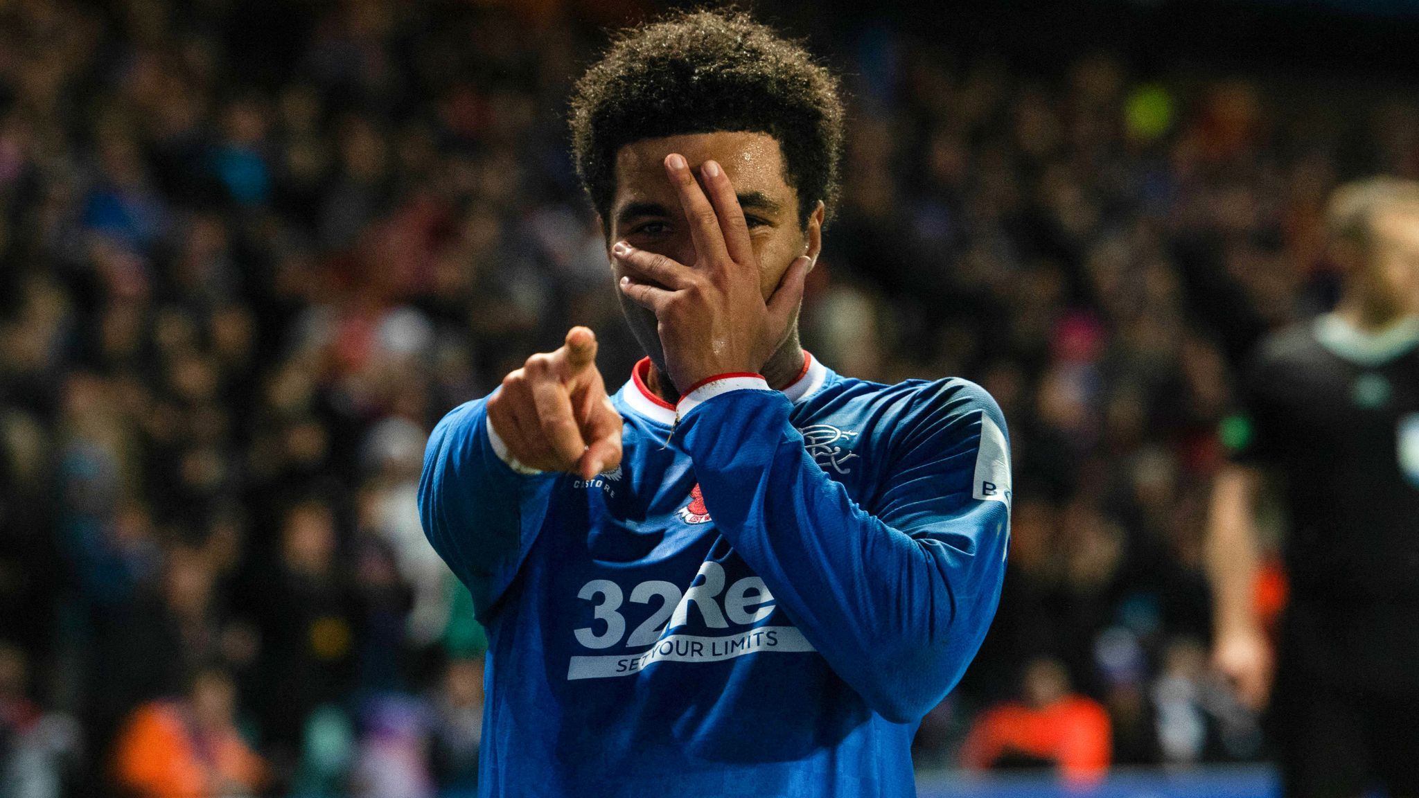 2048x1152 Rangers 1 0 Hearts: Malik Tillman Scores Second Half Winner To Ease Pressure On Giovanni Van Bronckhorst
