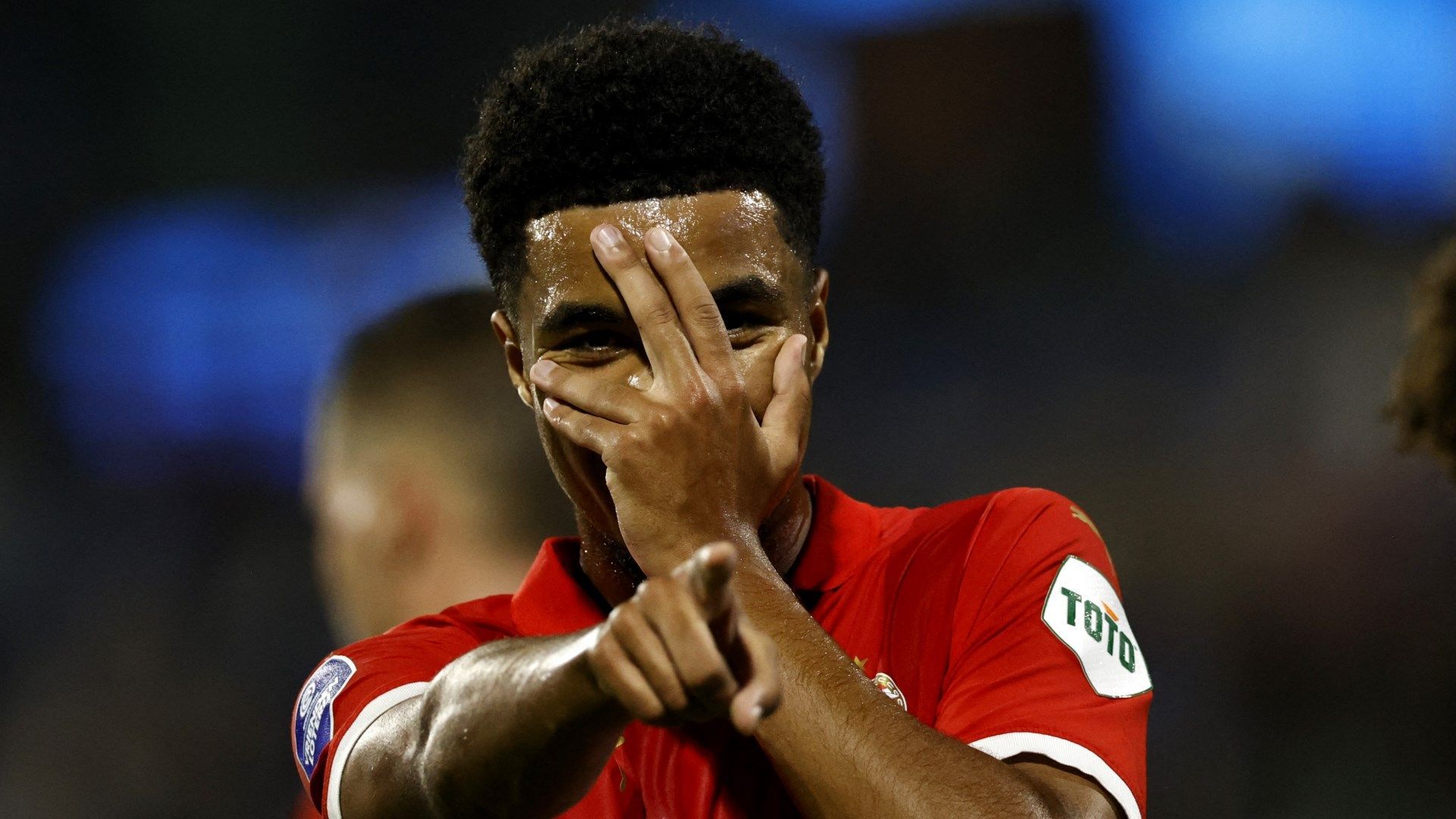 1920x1080 Malik Tillman so good that it's scary!' star earns high praise in wake of stellar PSV performance versus Arsenal