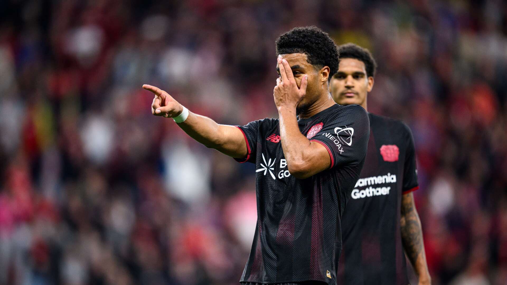 1920x1080 Tillman most recent in list of distinguished U.S. players at Bayer 04