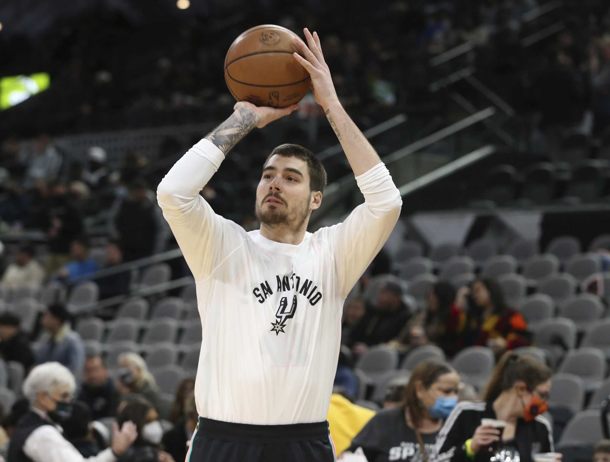 2048x1551 Juancho Hernangomez Wallpaper