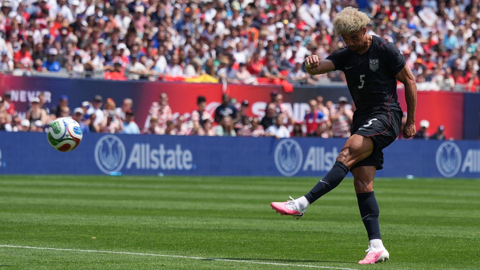 1600x900 USMNT's Antonee Robinson's Thunderbolt And Backflip Steal The Show Against Germany. WATCH