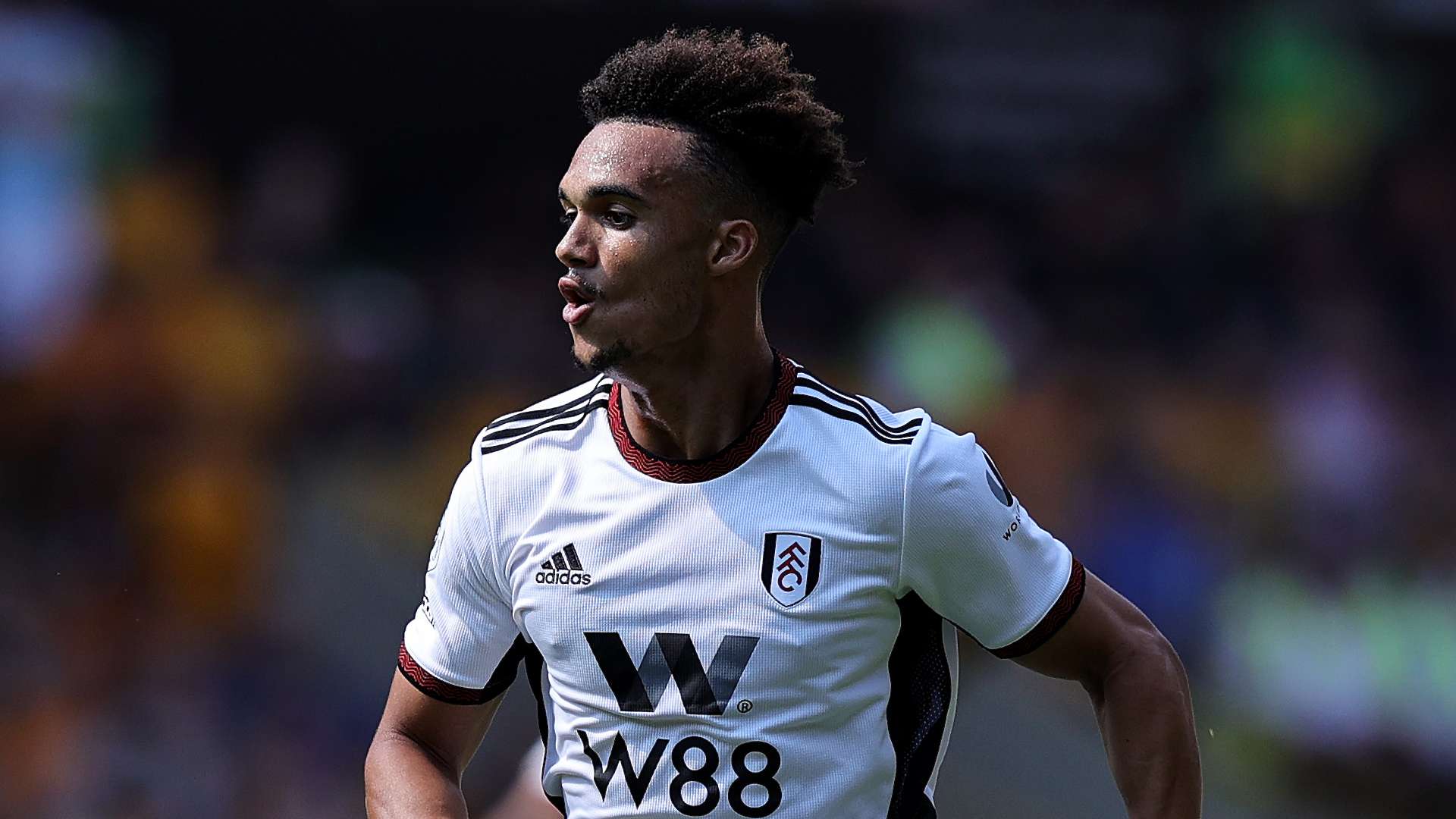 1920x1080 USMNT's Antonee Robinson returns to training with Fulham after injury