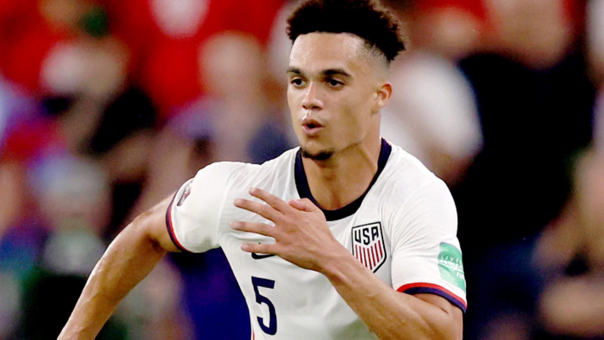 1920x1080 USMNT's Antonee Robinson reacts to summer Premier League transfer rumors