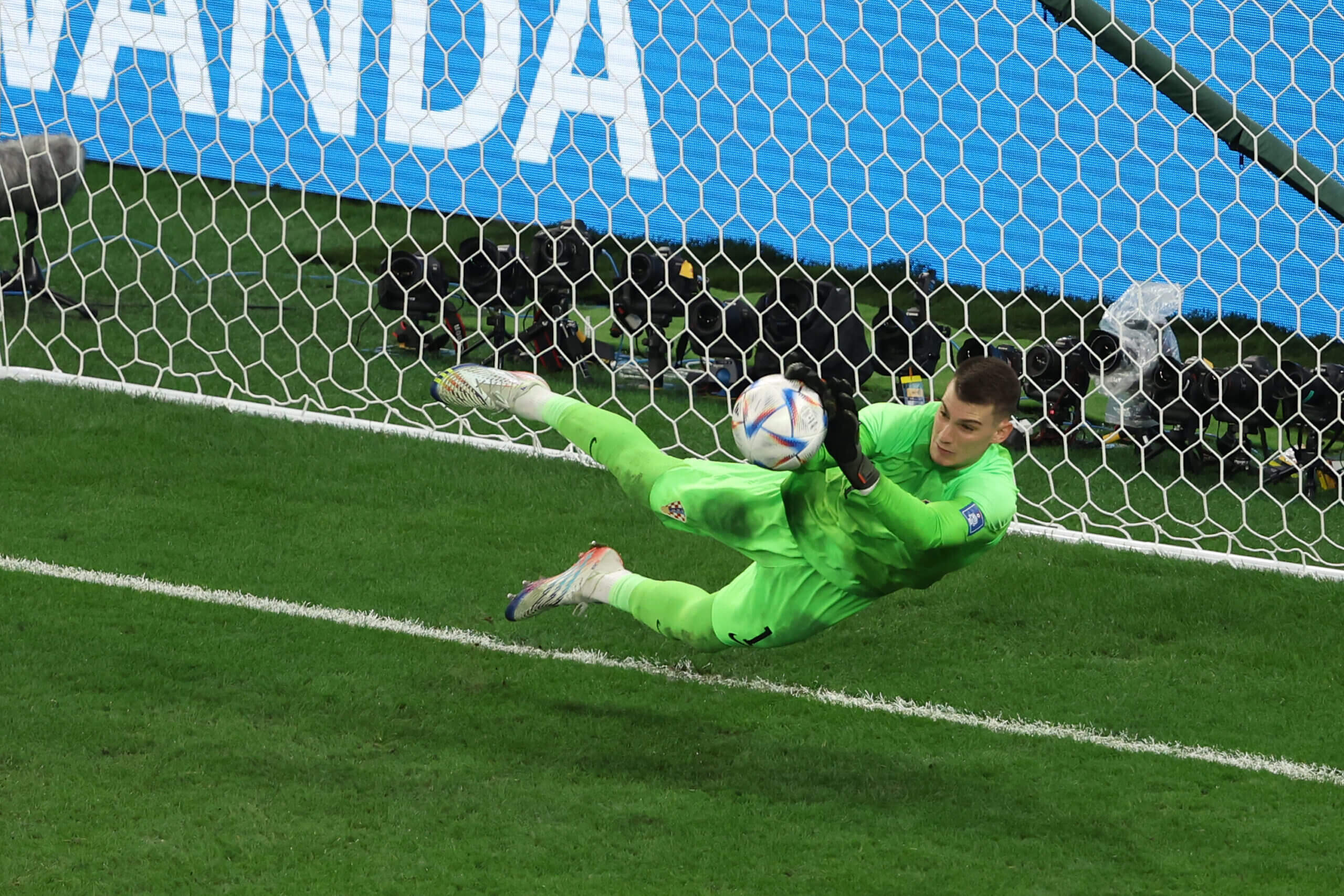 2560x1707 Dominik Livakovic's guide to penalties: 'If you save the first, you look twice the size'
