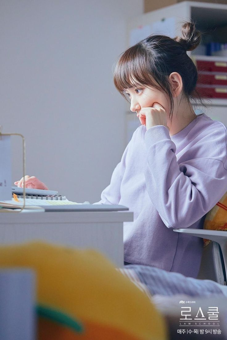 736x1105 Kdrama Aesthetic Study Wallpaper