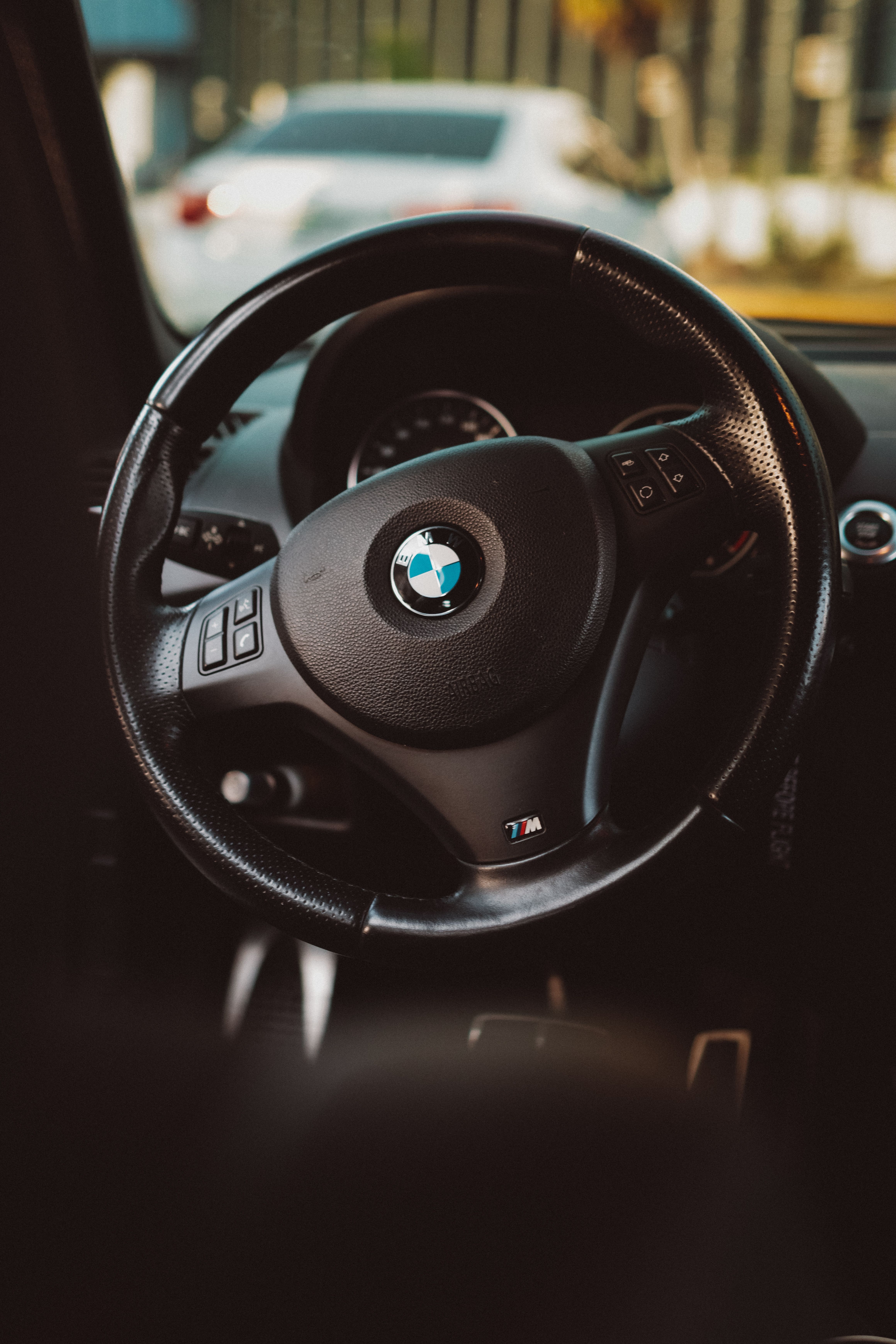 4640x6960 Black Bmw Car Steering Wheel · Free