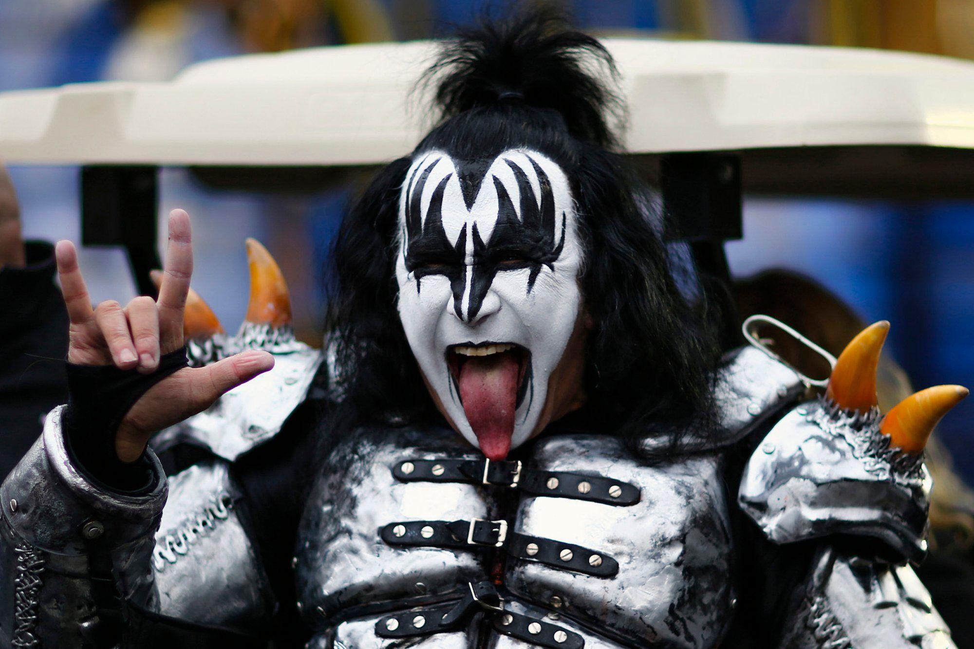 2000x1333 Gene Simmons Wallpaper Image Photo Picture Background