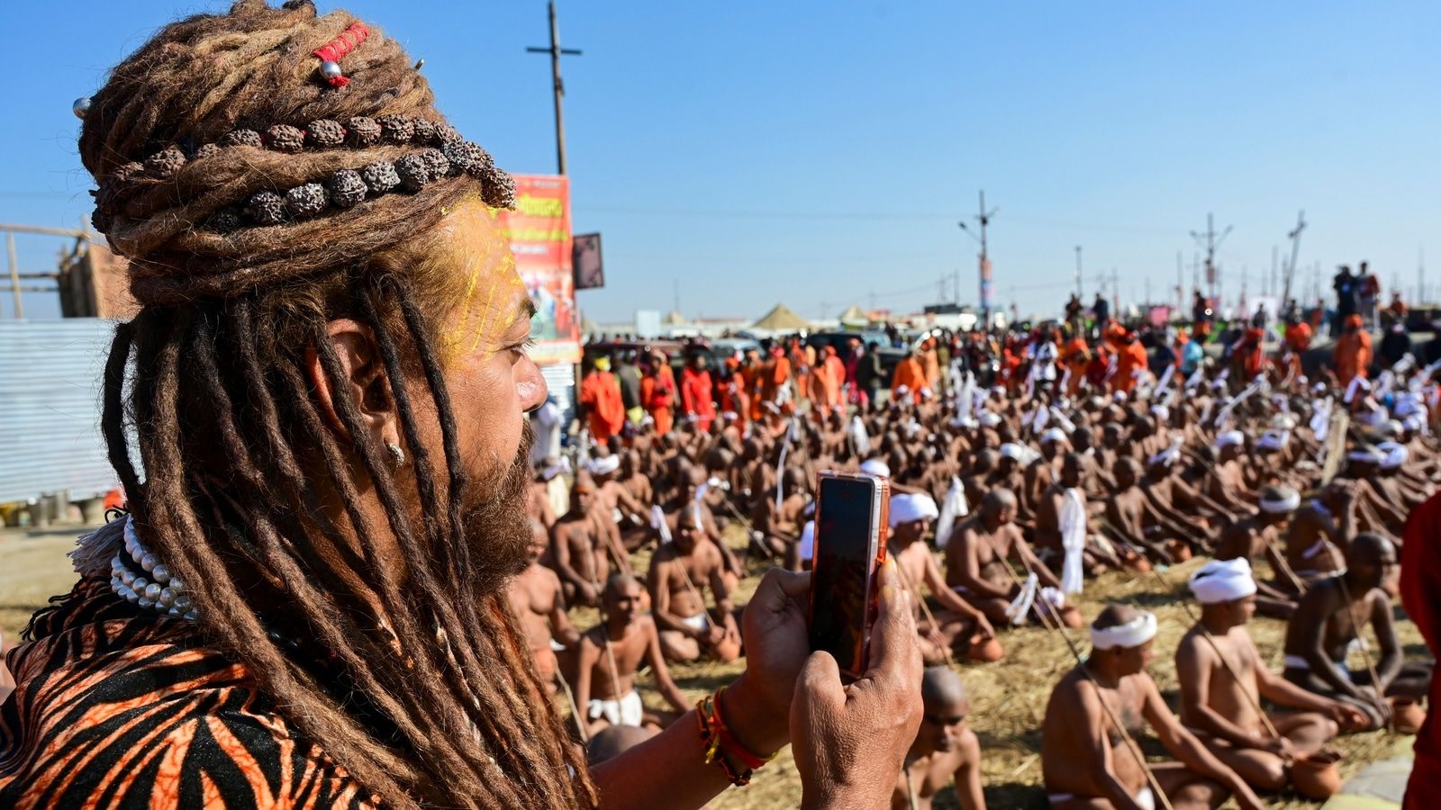 1600x900 Mahakumbh 2025 on OTTplay: Know where and how to watch it live. Tech News (HT Tech)