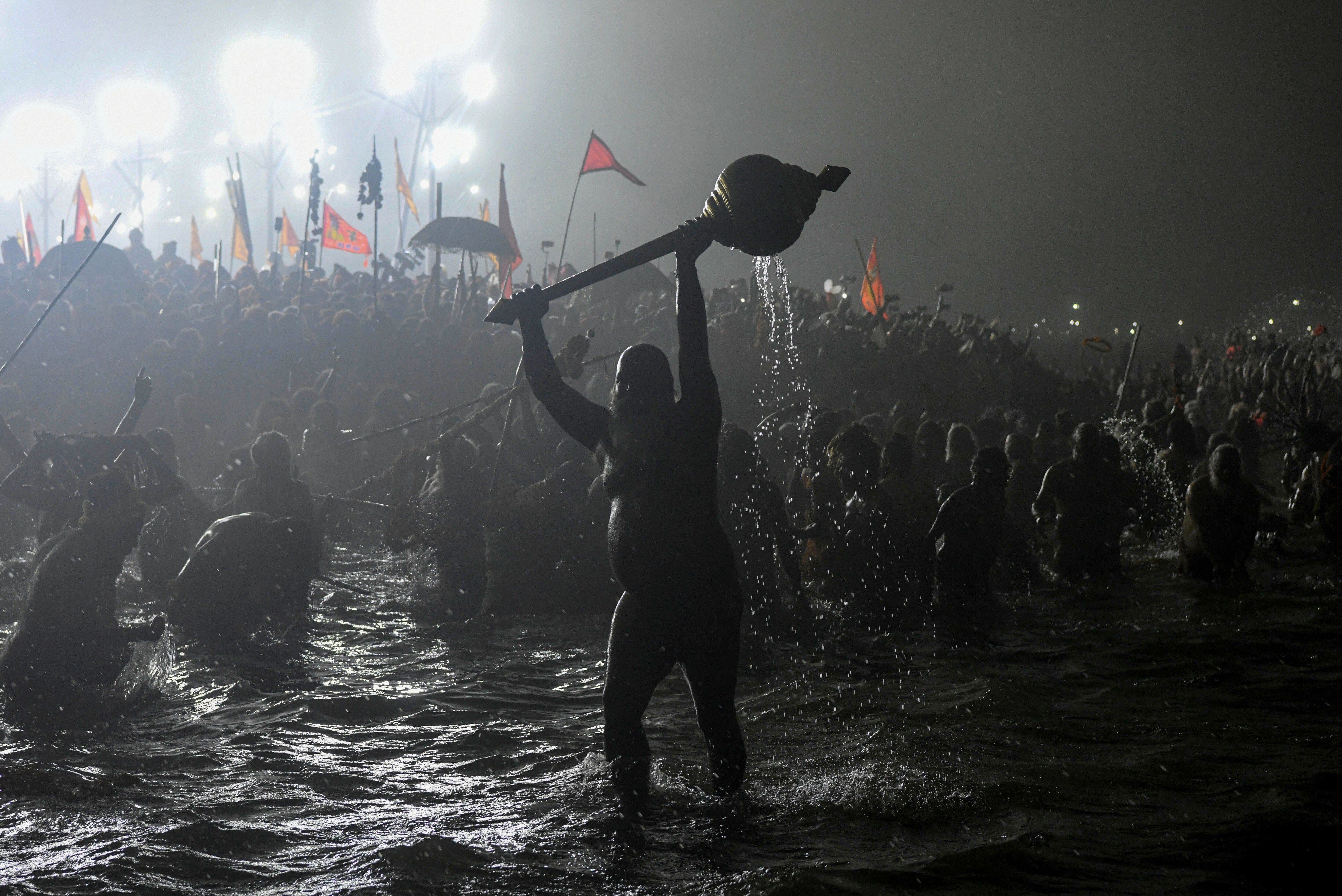 5000x3340 Mahakumbh 2025 Highlights: Special flights, trains to Prayagraj; Schools from class 1 to 8 to remain shut in city