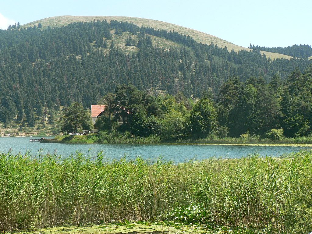 1024x768 P1240460 Lake Abant near Bolu