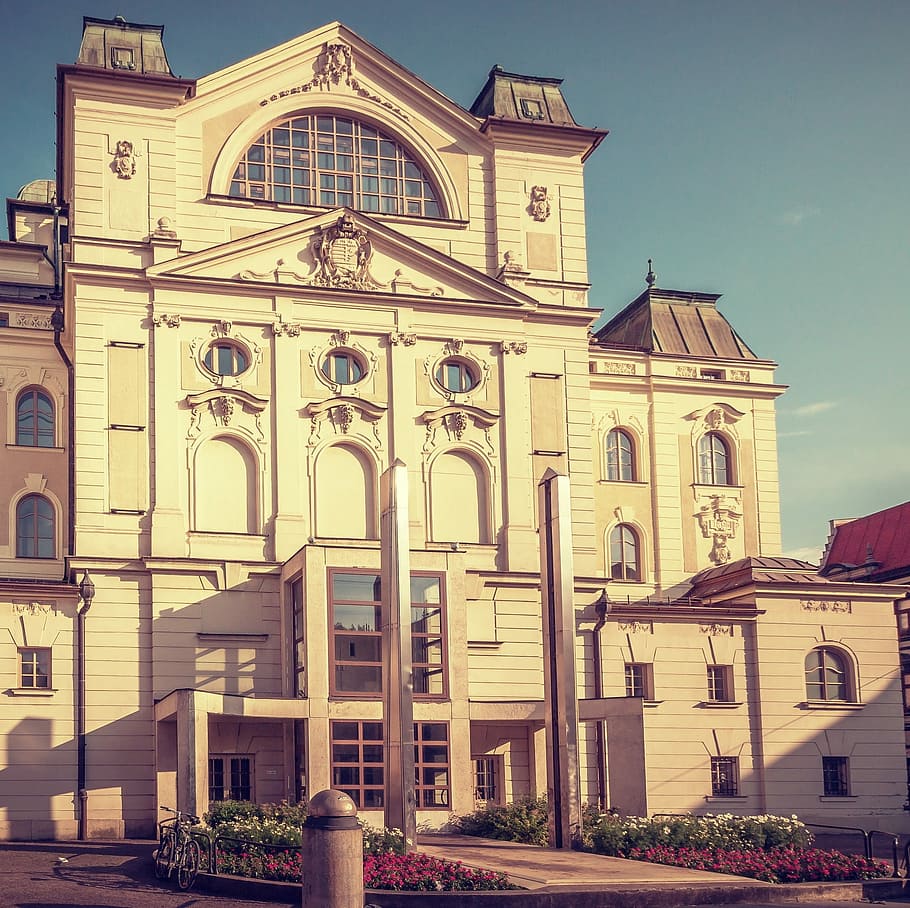 910x908 Košice 1080P, 2K, 4K, 5K HD wallpaper free download