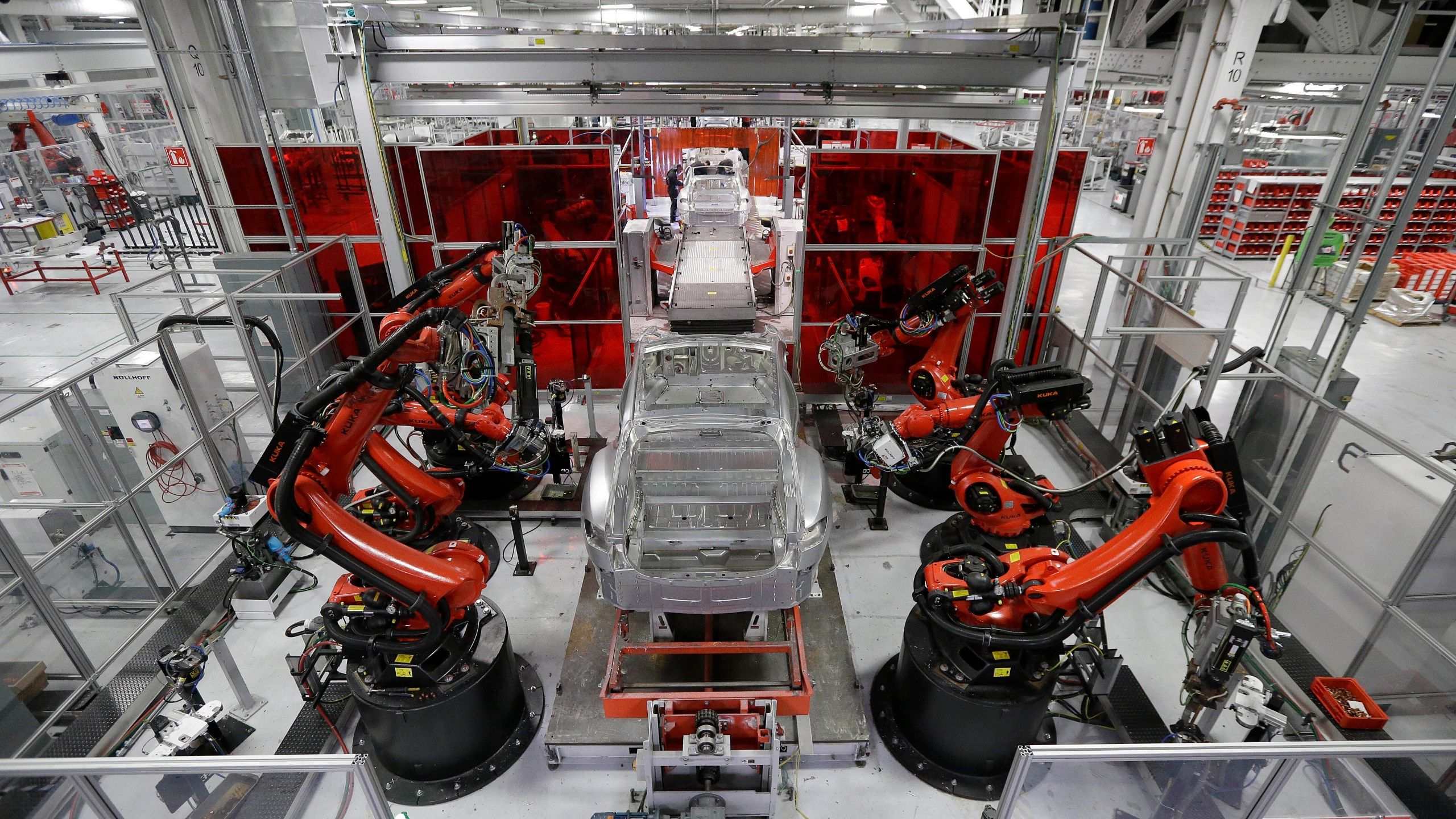 2560x1440 Tesla slapped with fine for waste at Fremont factory, EV centers