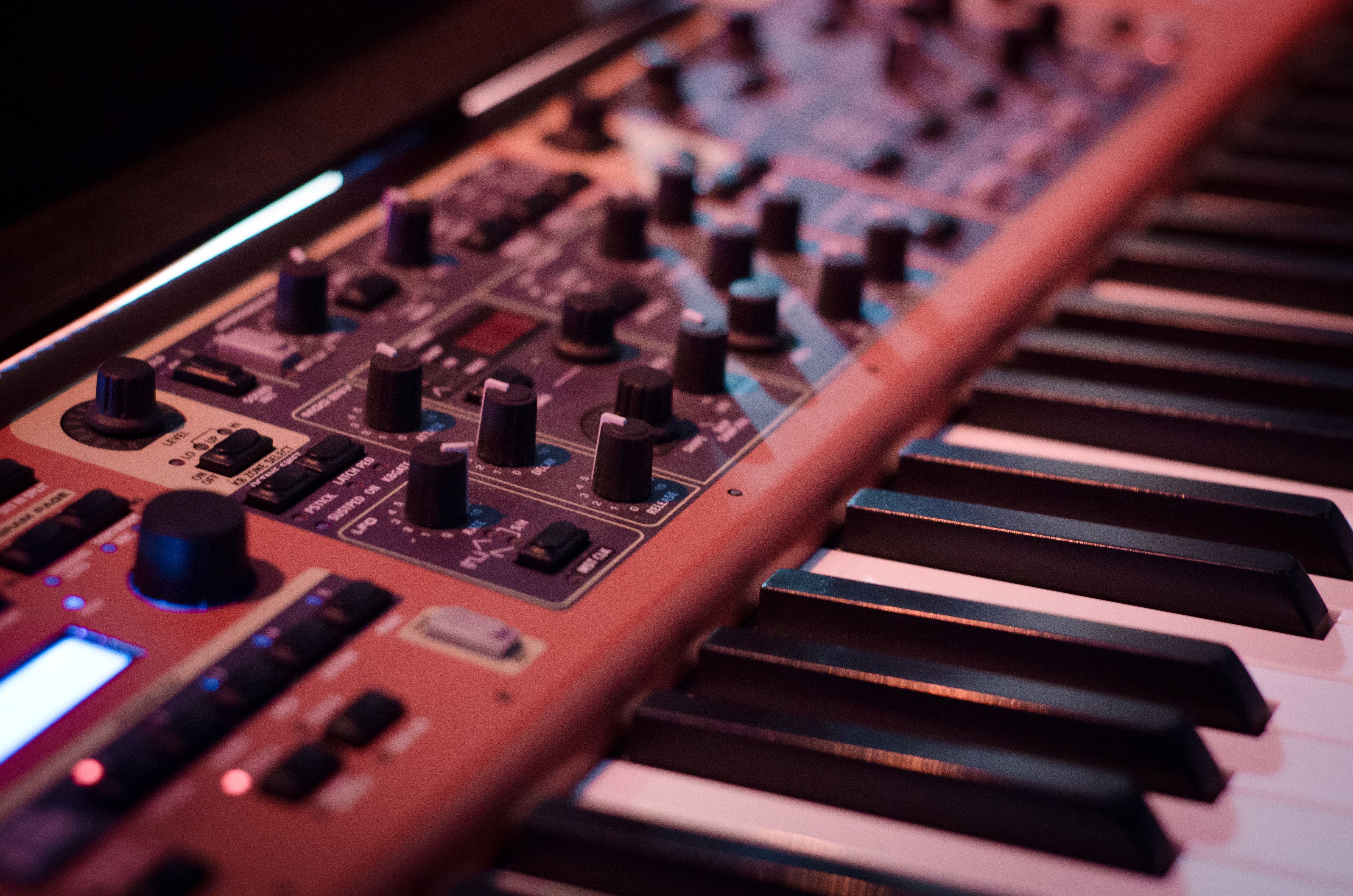 4928x3264 Clavia Nord Stage angled left (September 2015 by Skitterphoto) Synthesizer