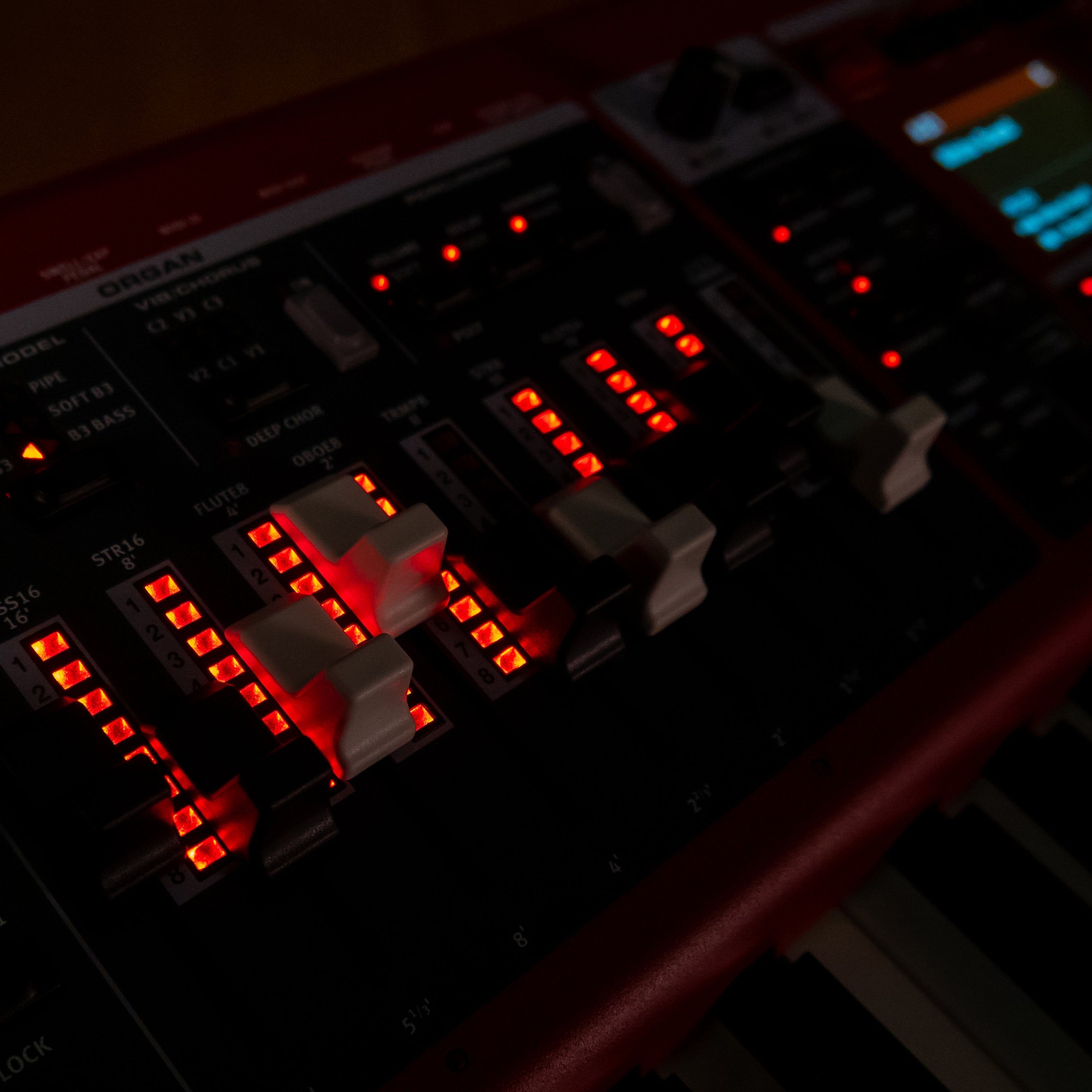 3000x3000 Nord Electro 7 HP 73 Stage Keyboard