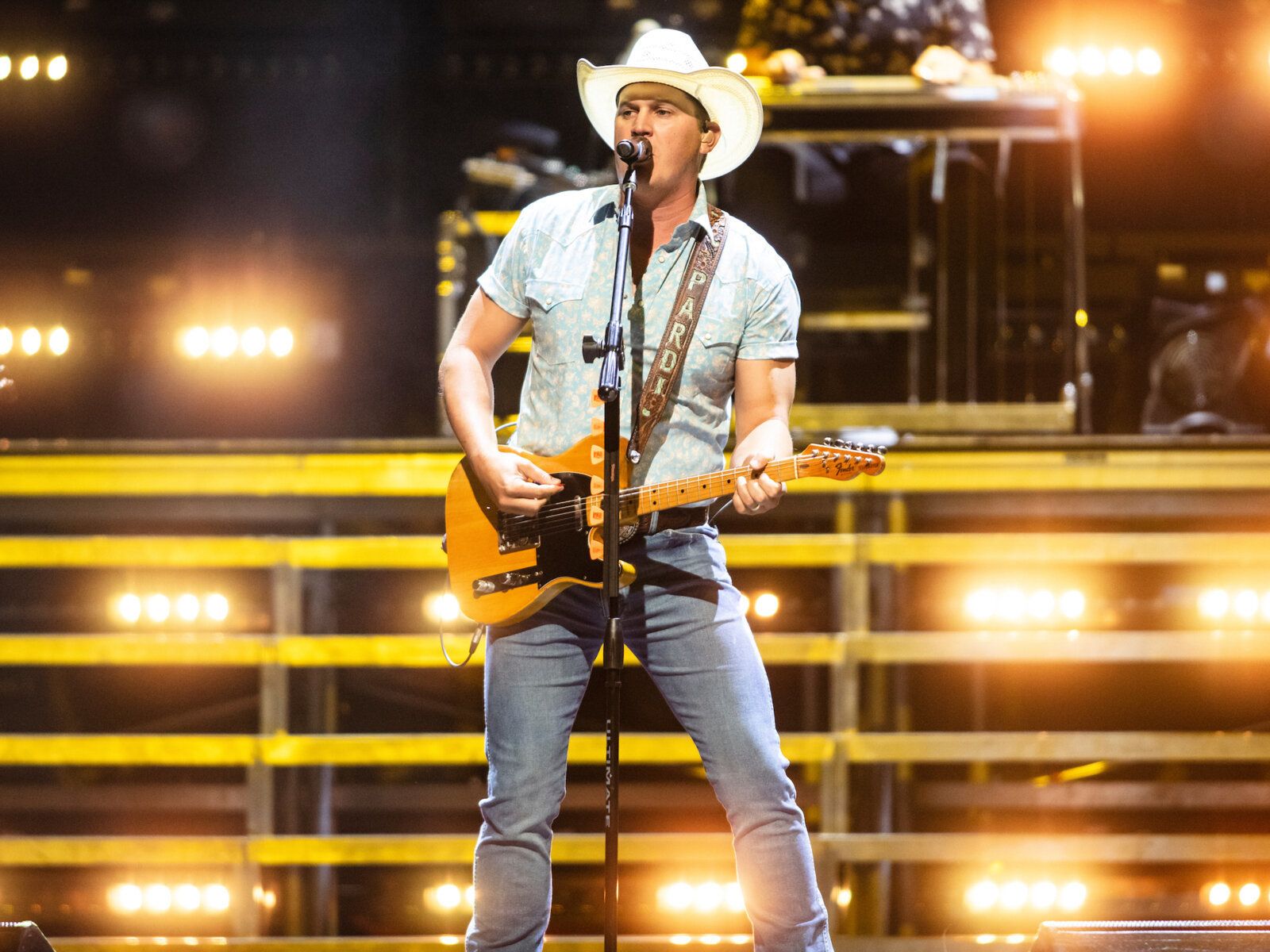 1600x1200 reasons why you shouldn't have missed Jon Pardi's BMO Harris Pavilion show