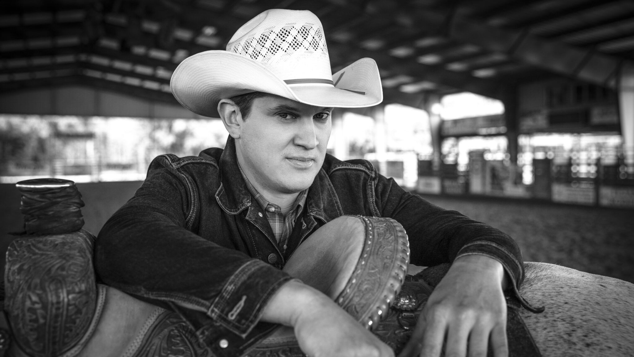 2048x1152 Jon Pardi Country Radio