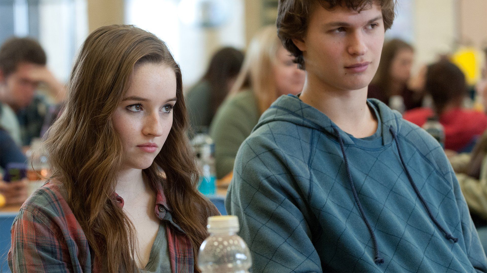 1920x1080 Men, Women & Children HD Wallpaper Featuring Kaitlyn Dever & Ansel Elgortx1080