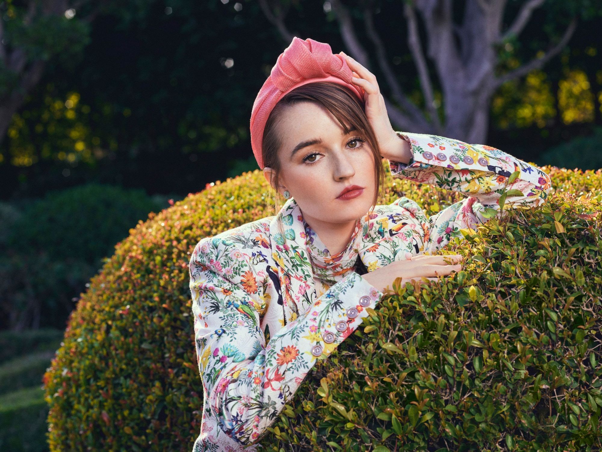 2000x1500 Phone wallpaper: Actress, Celebrity, Kaitlyn Dever, American, Brunette 982458