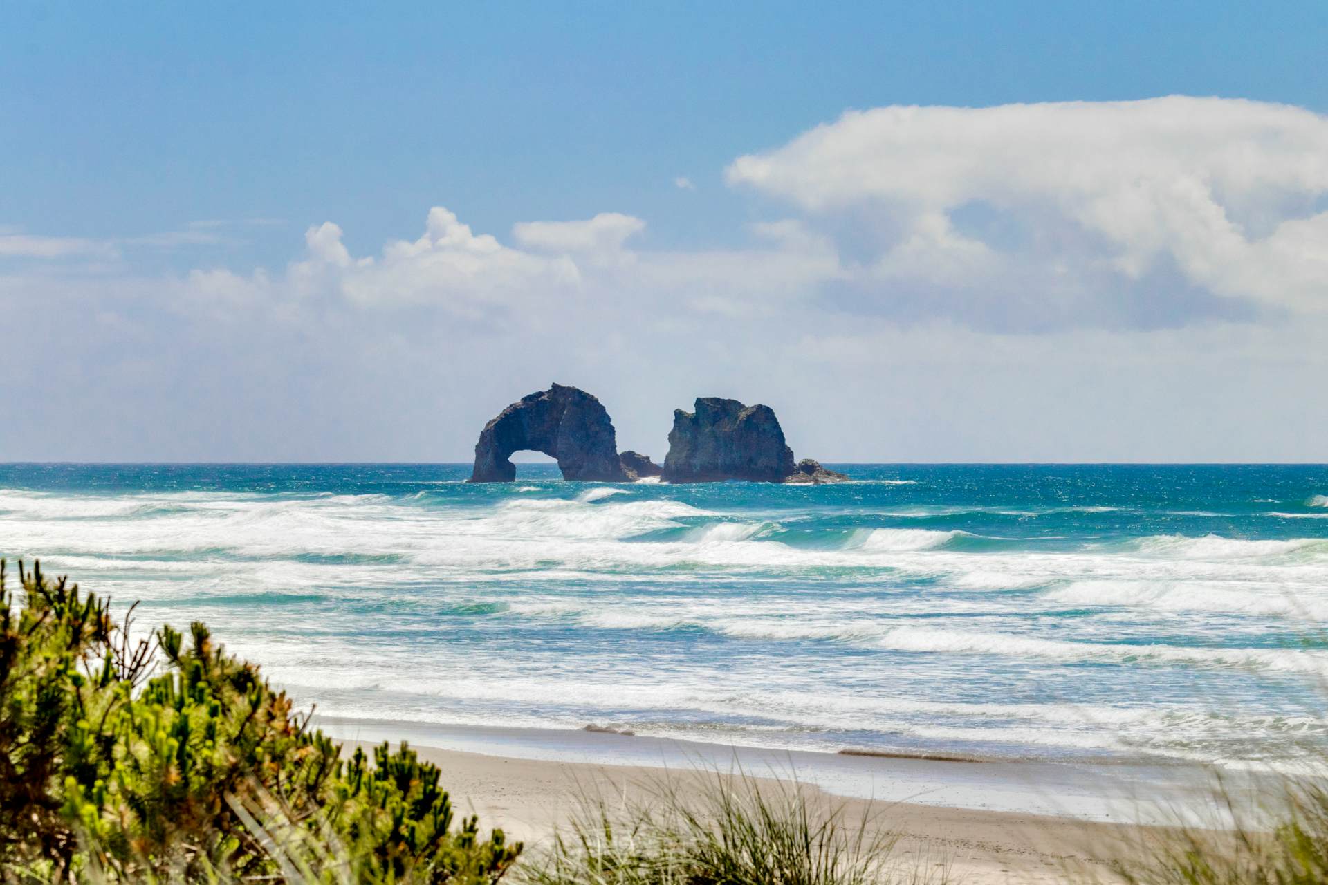 1920x1280 Dog friendly house with ocean view and entertainment walk to beach Bed Rockaway Beach, OR House