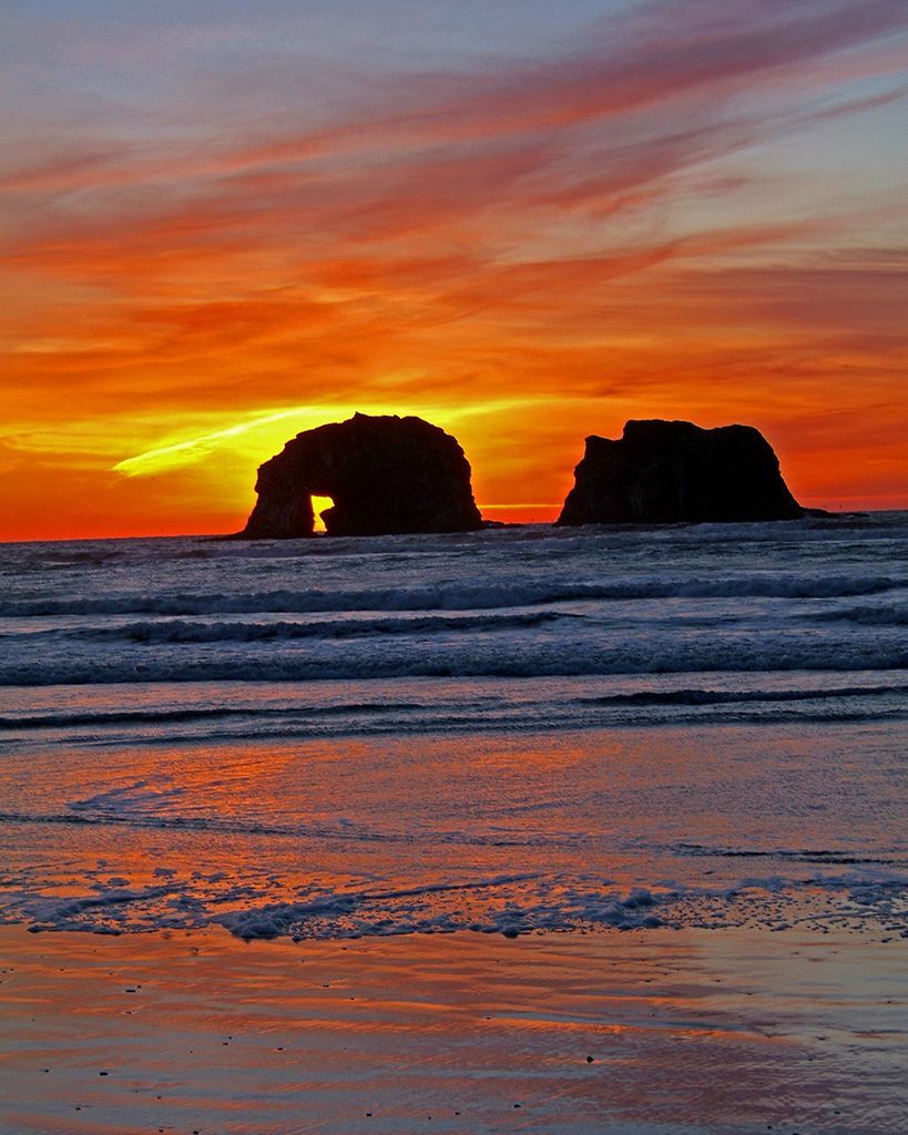 819x1024 Twin Rocks in Rockaway Beach