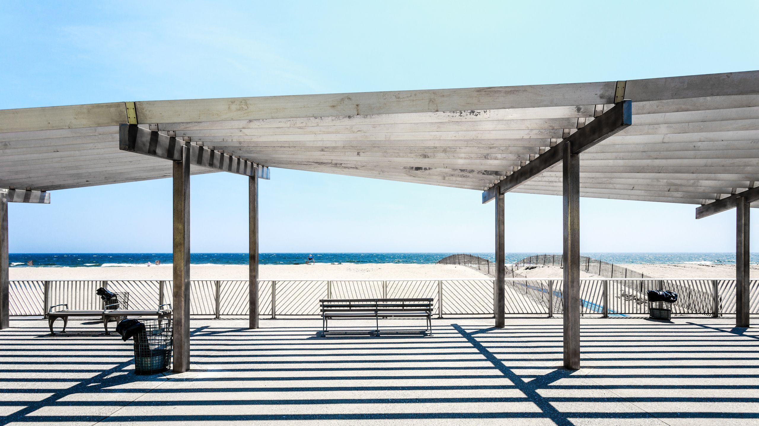 2560x1440 Rockaway Beach
