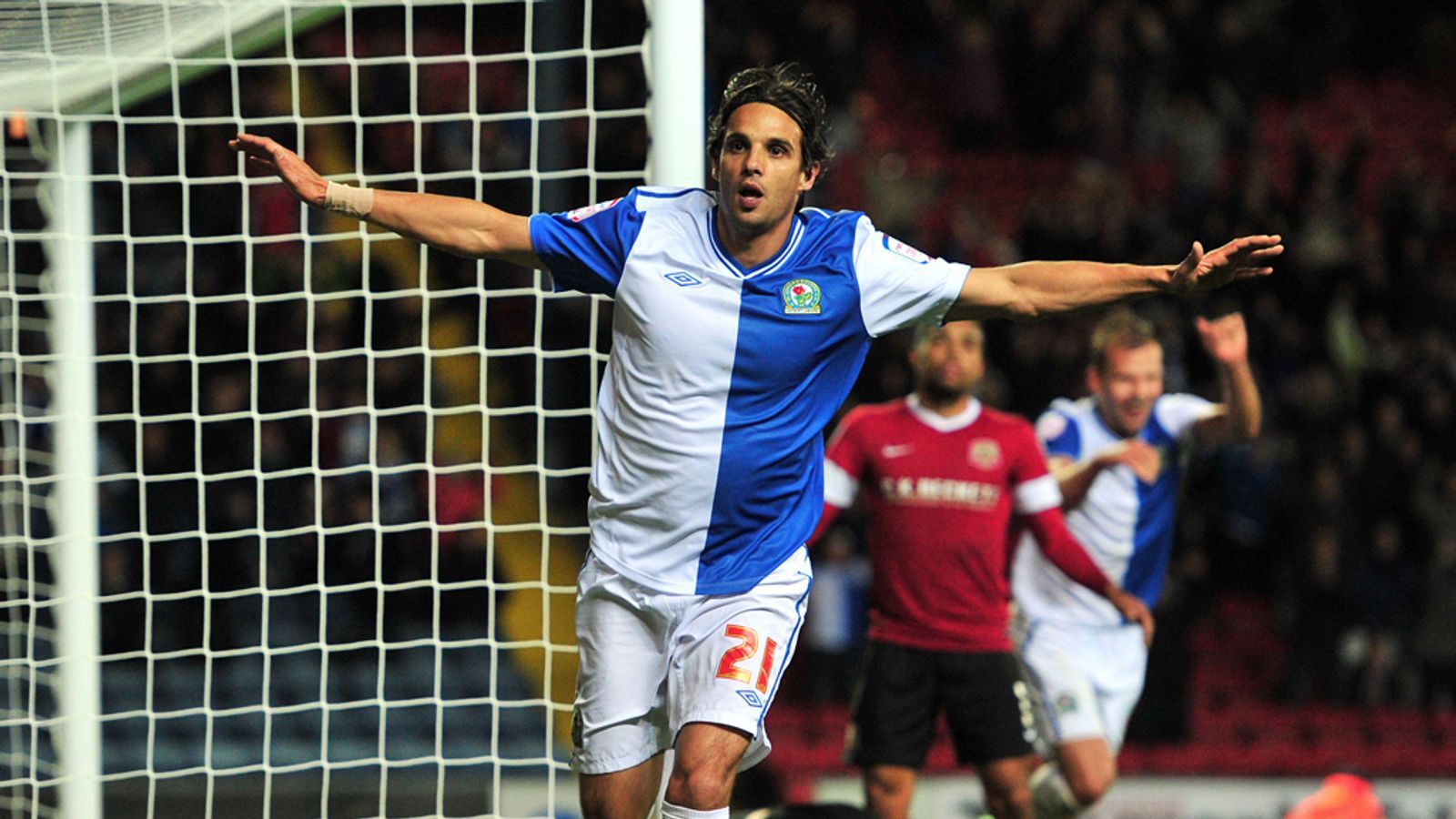 1600x900 Nuno Gomes plans to stay at Blackburn Rovers