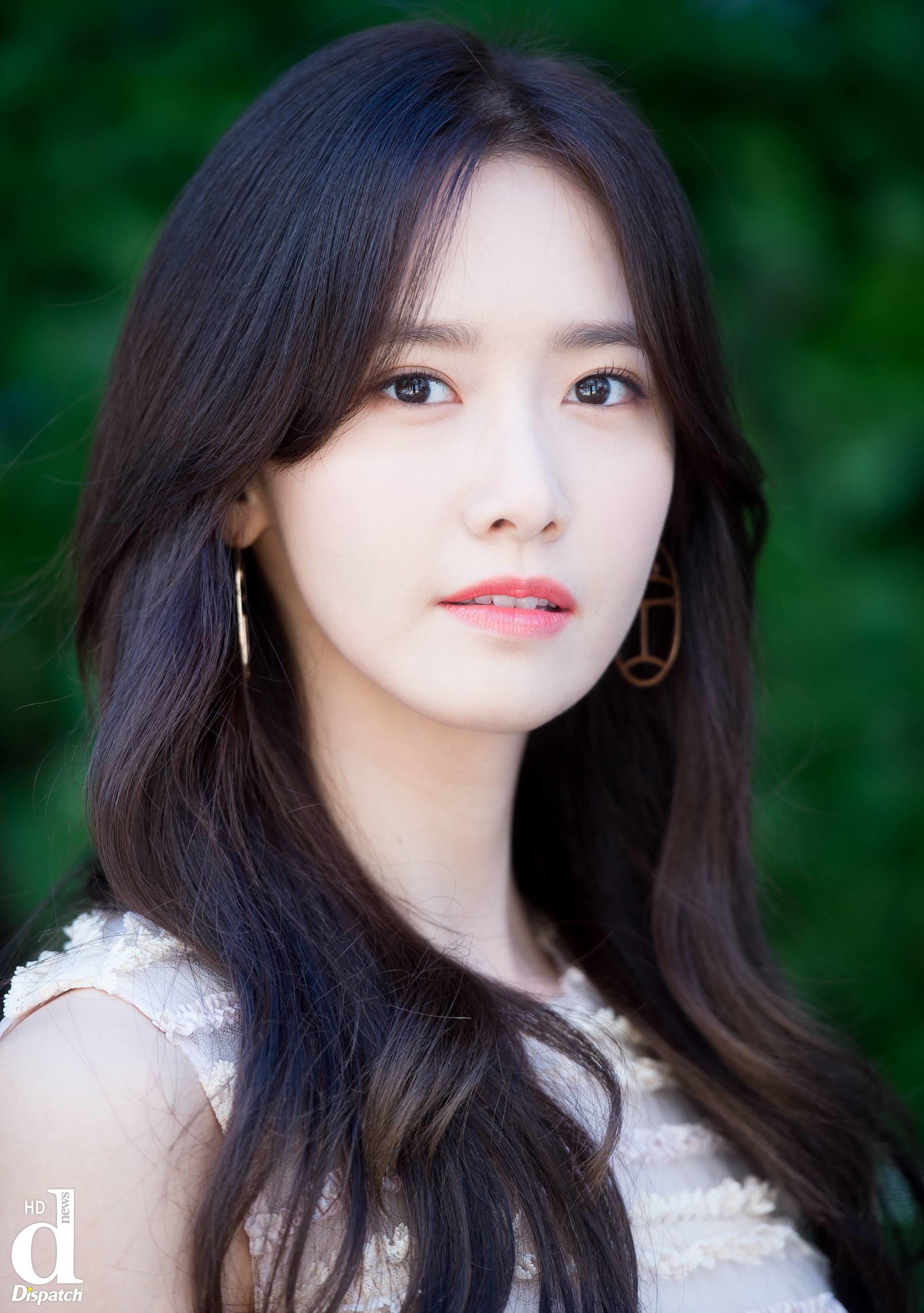 2000x2841 Yoona Phone Wallpaper