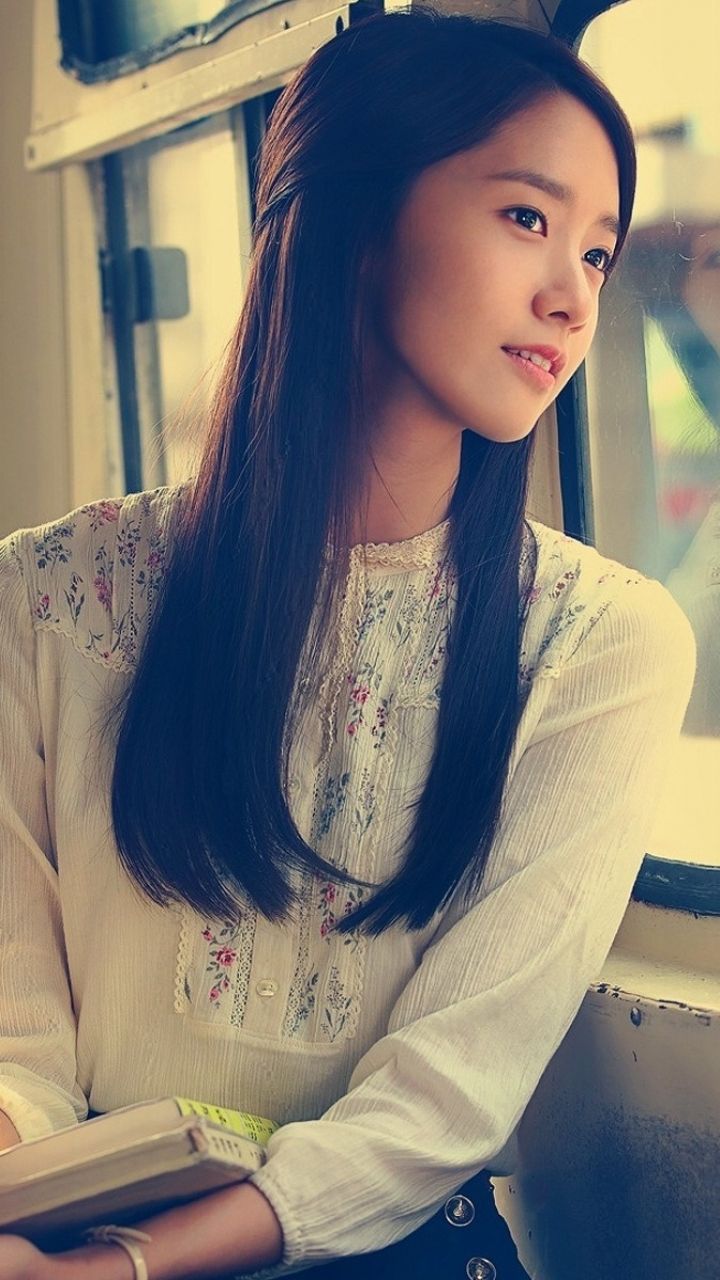 720x1280 Phone wallpaper: Im Yoona, Music 1213606