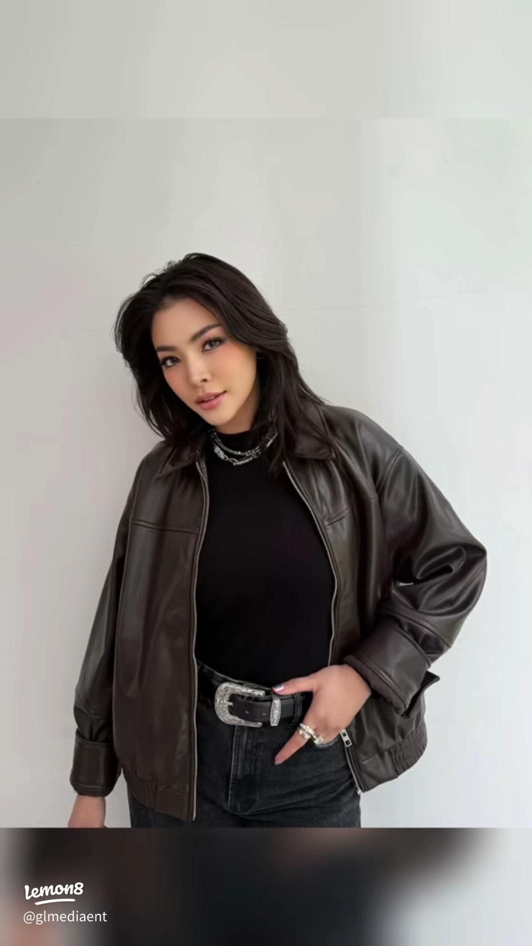 1080x1920 Faye Malisorn & Peraya HD Wallpaper: Glamorous Photo for Your Phone!