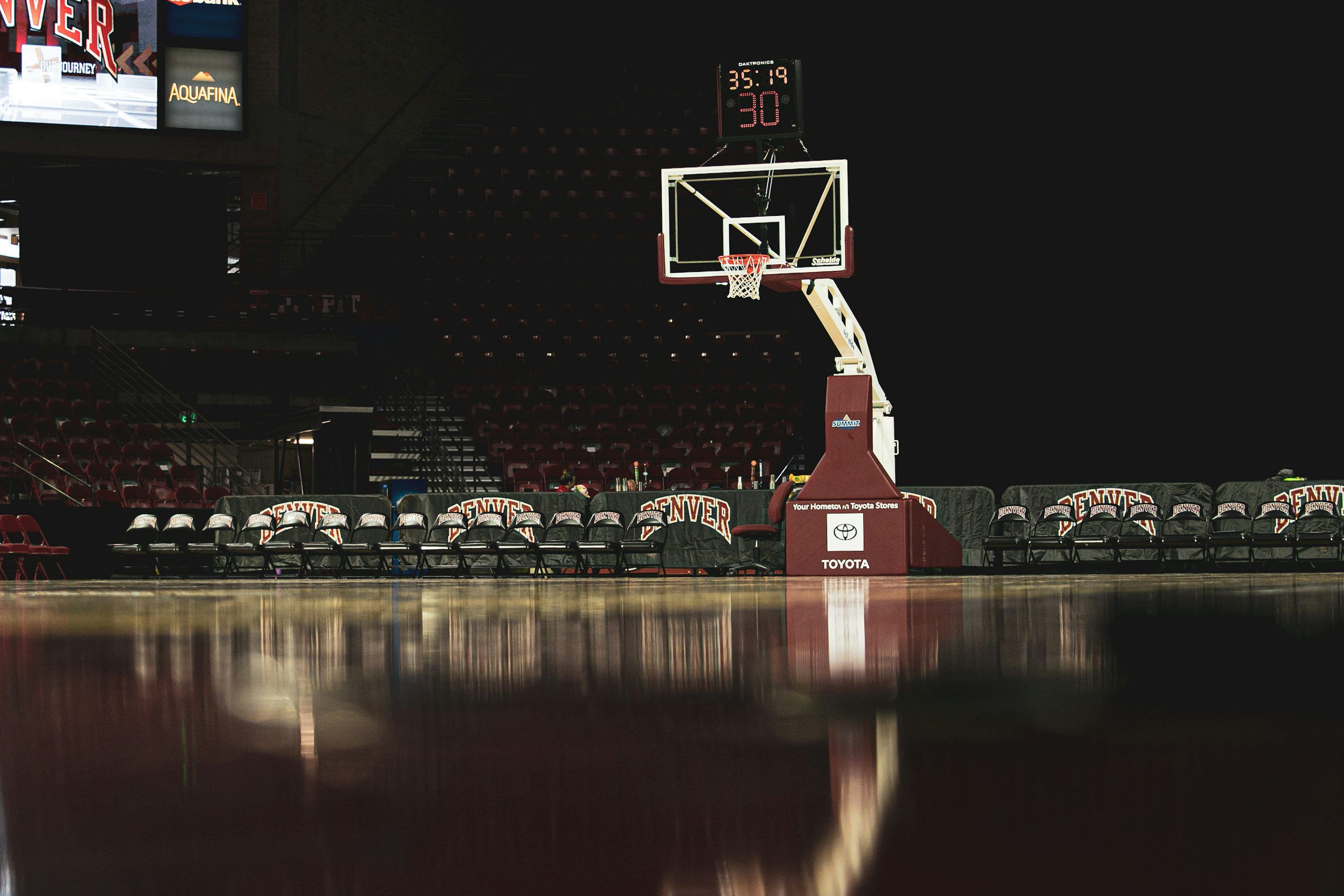 3000x2000 Basketball Court Picture. Download Free Image