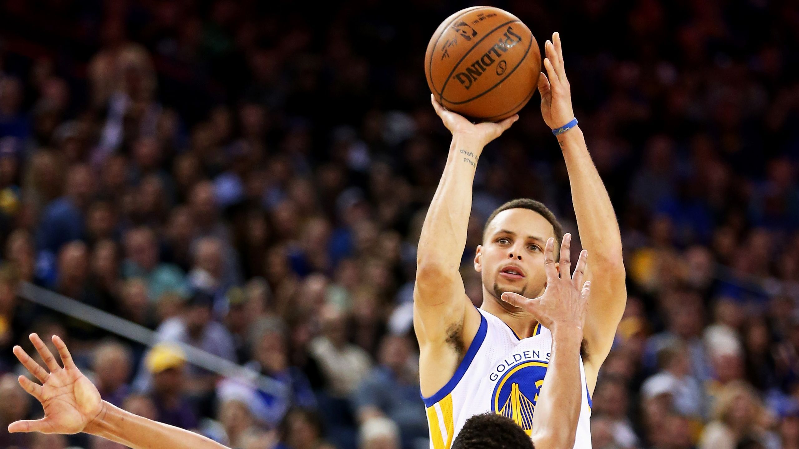 2560x1440 How Steph Curry's Favorite Shot Very Nearly Ruined Basketball Forever