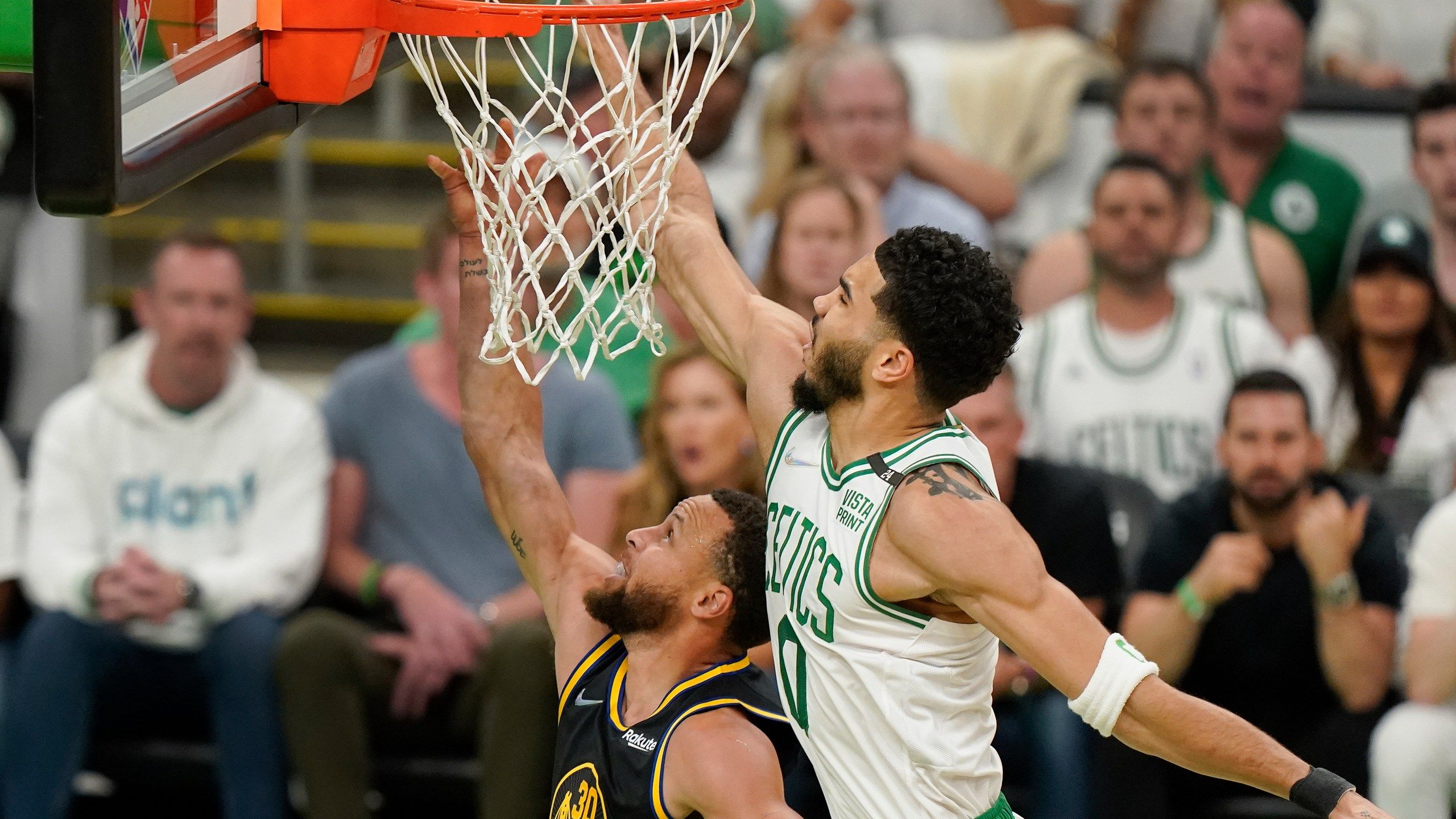 2560x1440 Curry Scores 43 To Beat Boston, Warriors Tie NBA Finals 2 2
