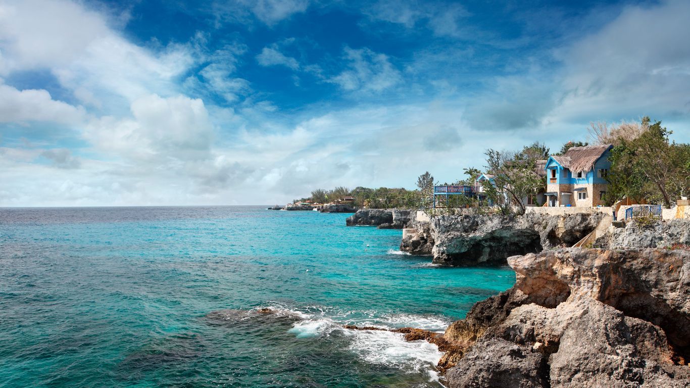 1366x768 Negril vacation packages from $446