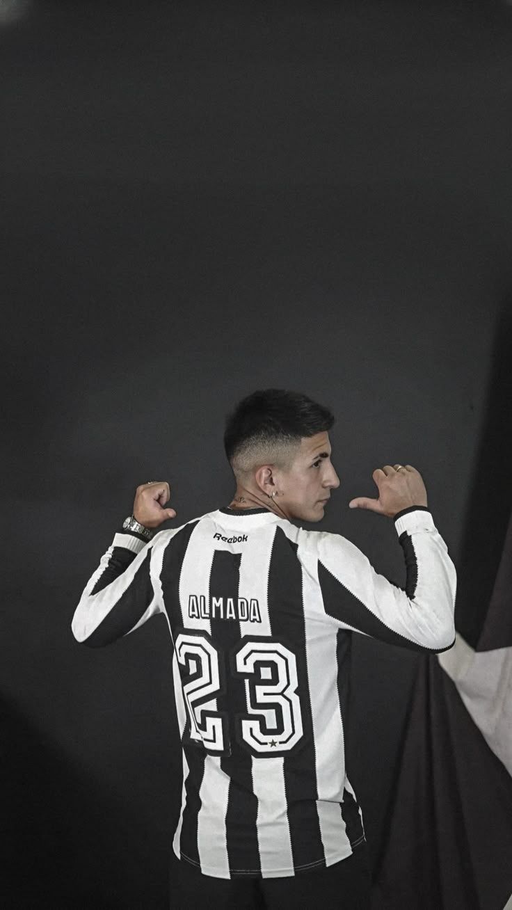 736x1308 Thiago Almada Botafogo Wallpaper 2024